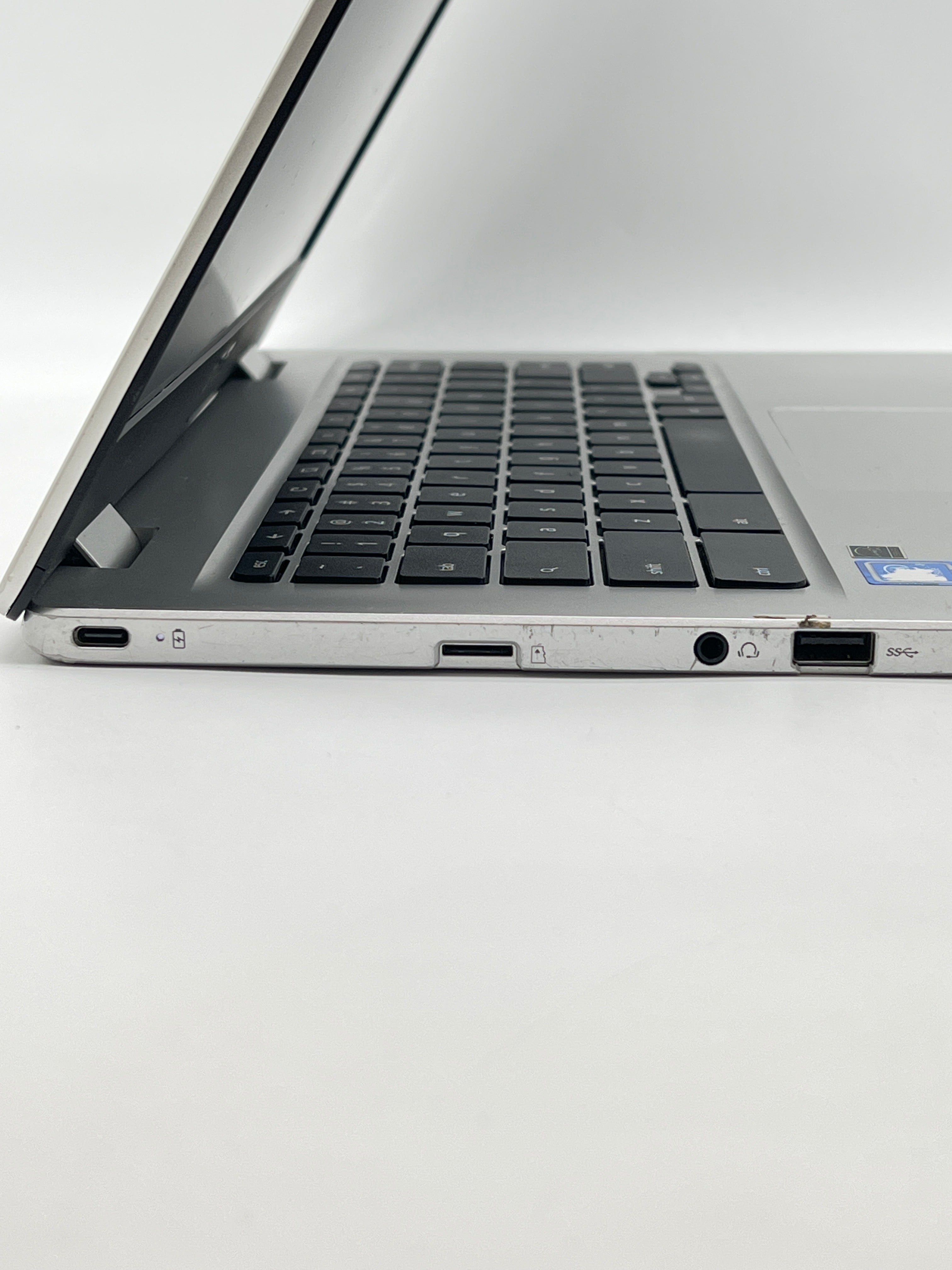 Asus Chromebook C423NA Intel Celeron N3350 4GB RAM 32GB emmc - Used
