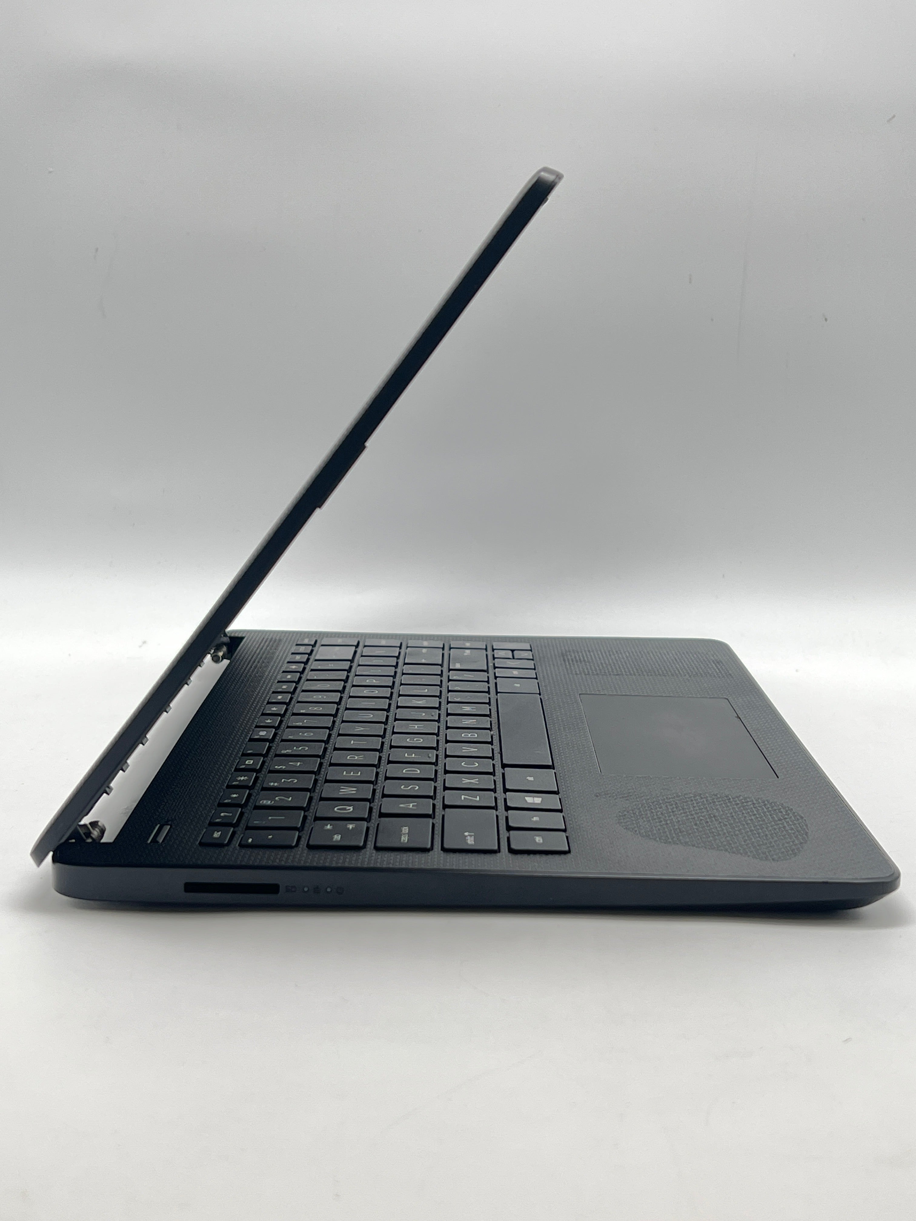 HP Laptop 14-fq0013dx Athlon Silver 3050U 4GB RAM 128GB SSD - For Parts (READ)