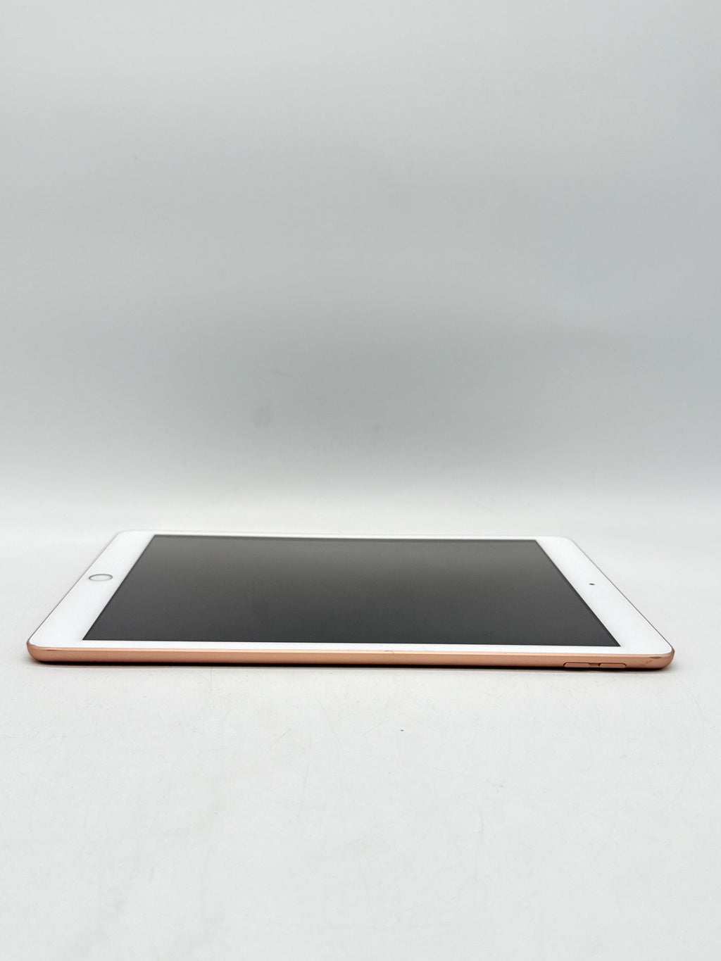 Apple iPad 7th Gen A2197 10.2 inch 64GB Gold Wi-Fi Only Used