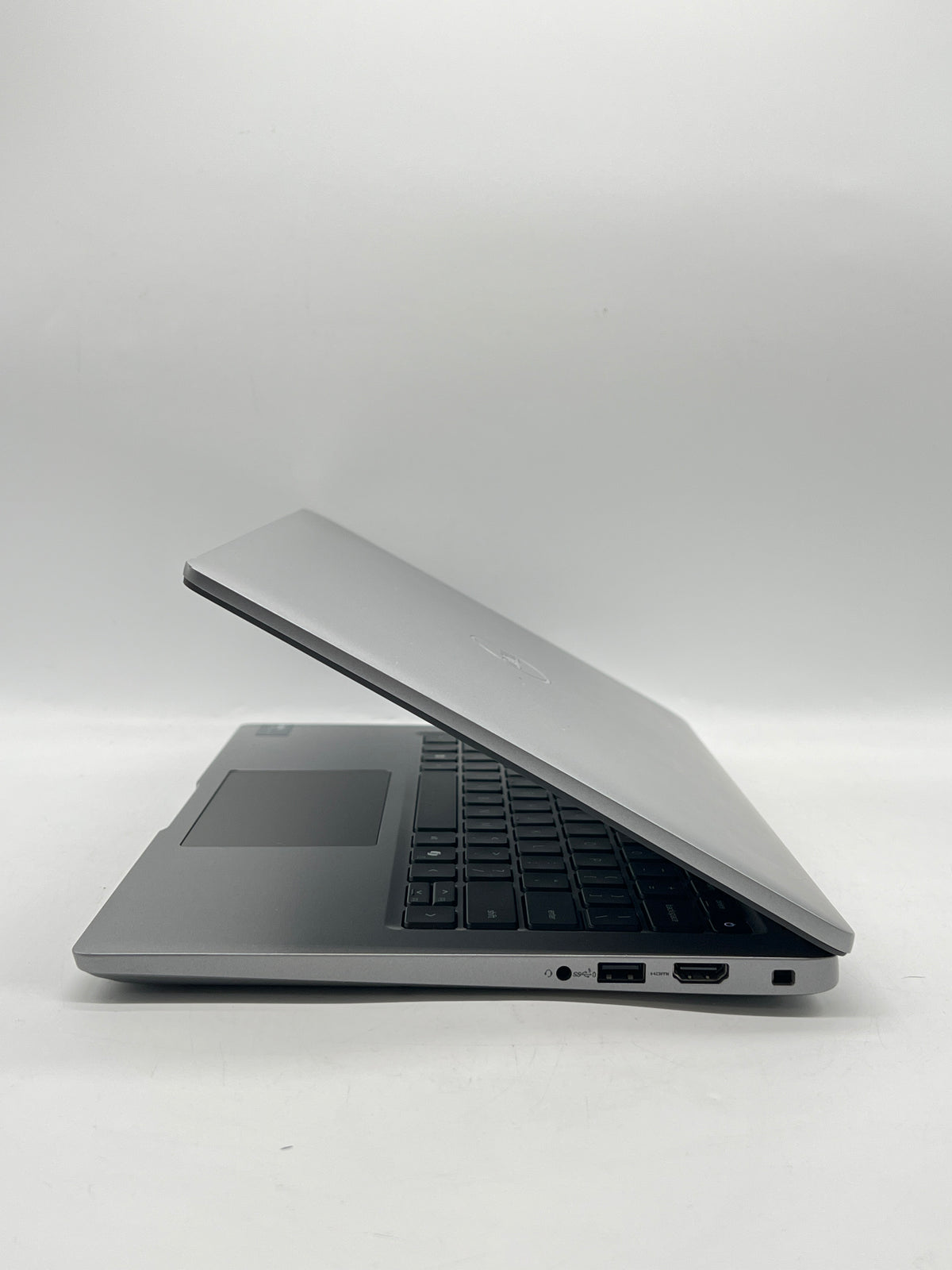 Dell Latitude 5450 13" Ultra 5 135U 16GB RAM 256GB SSD Gray - Used