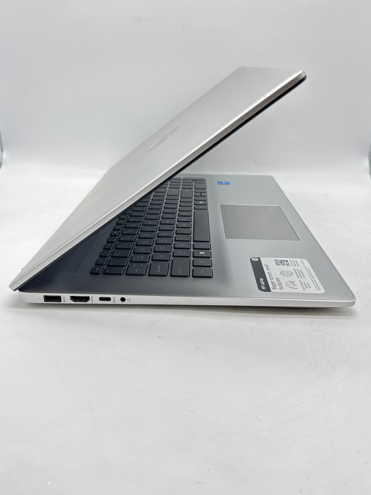 HP 17-CN3XXX Laptop Intel Core i3 N305 8GB RAM 512GB SSD 17in - Used
