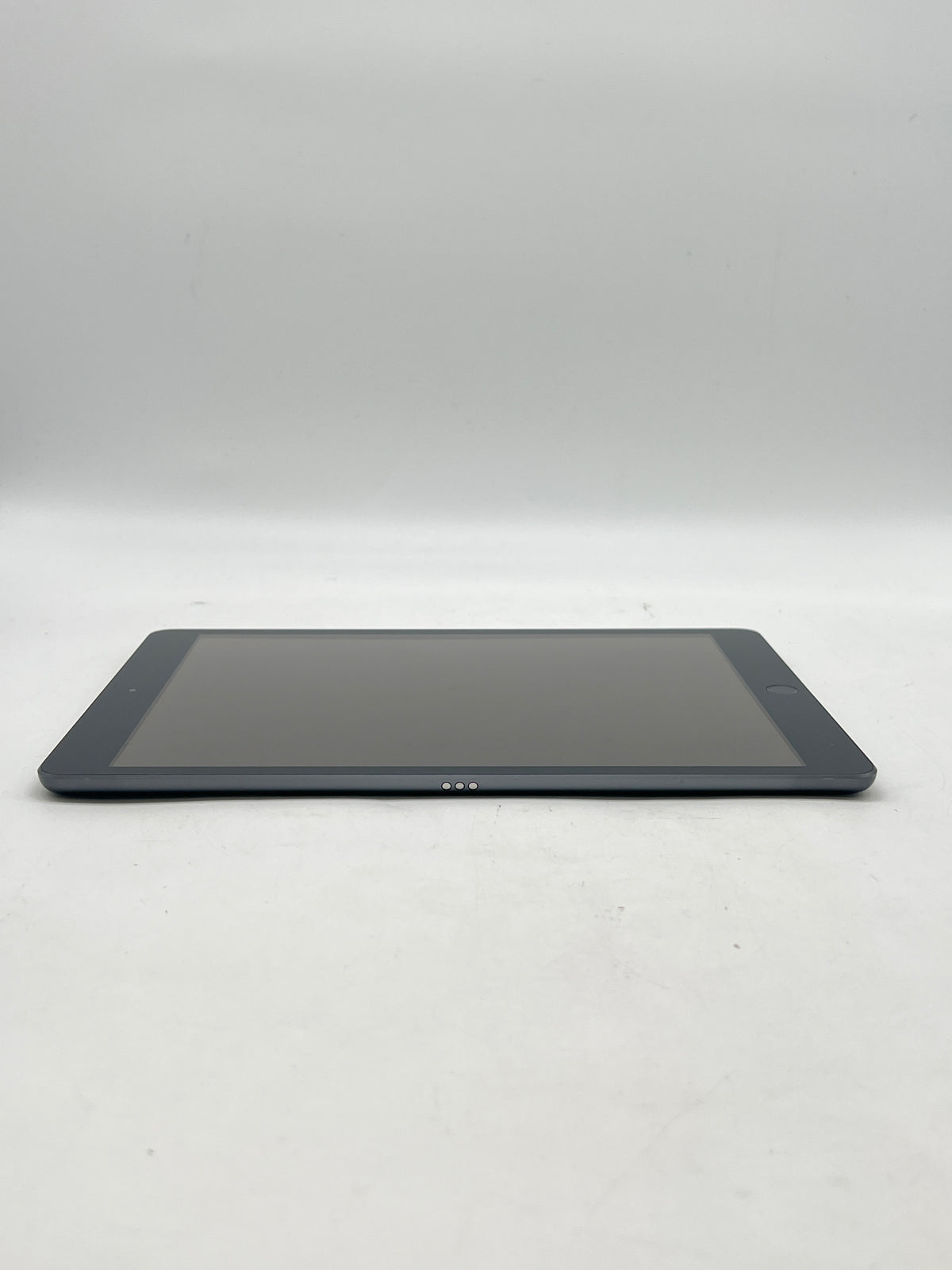Apple iPad 7th Gen A2197 32GB Wi-Fi Space Gray - Used