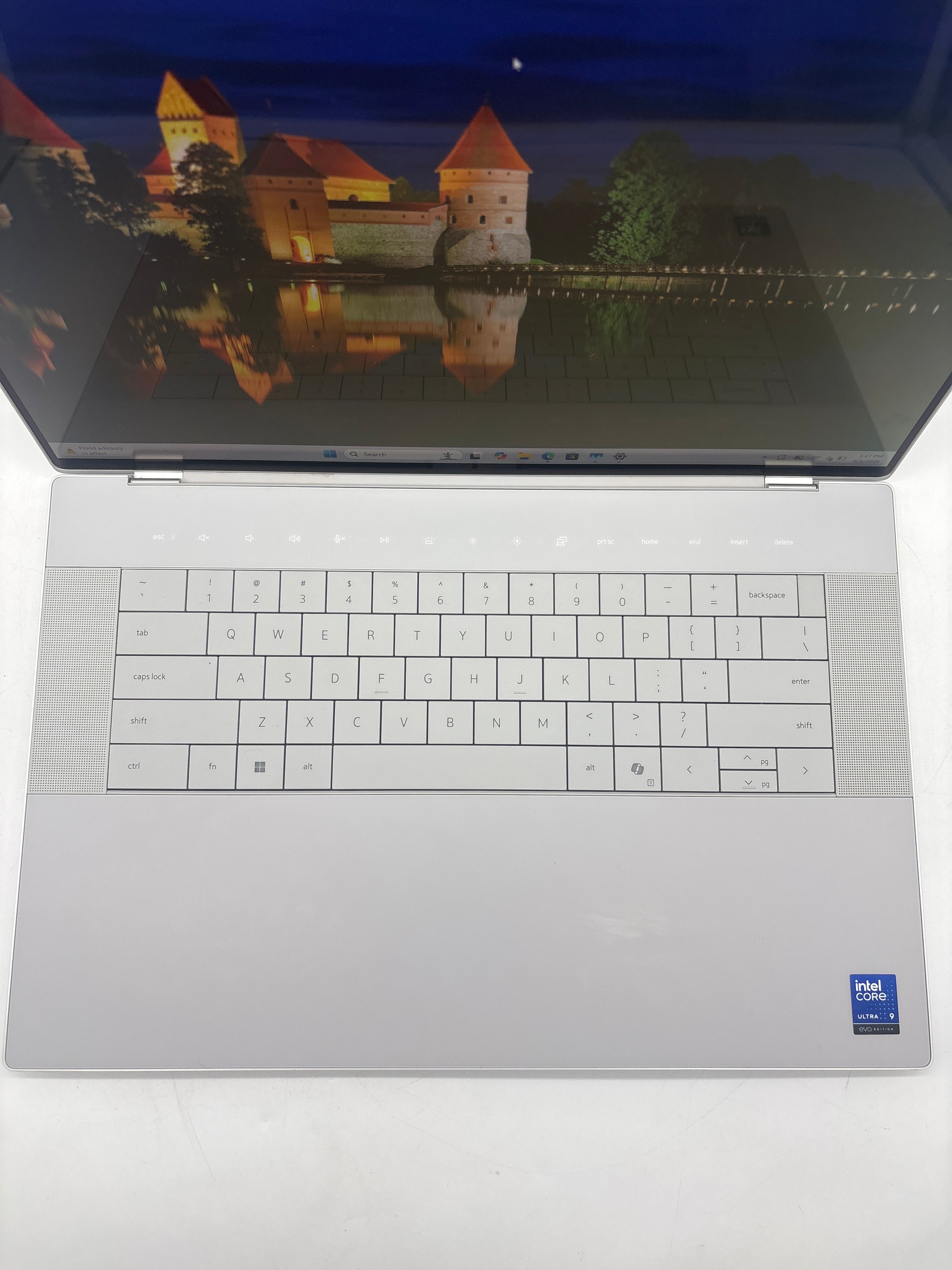 Dell XPS 16 Premium DA16250 Touch Ultra 9 285H 64GB RAM 2TB SSD RTX 5070