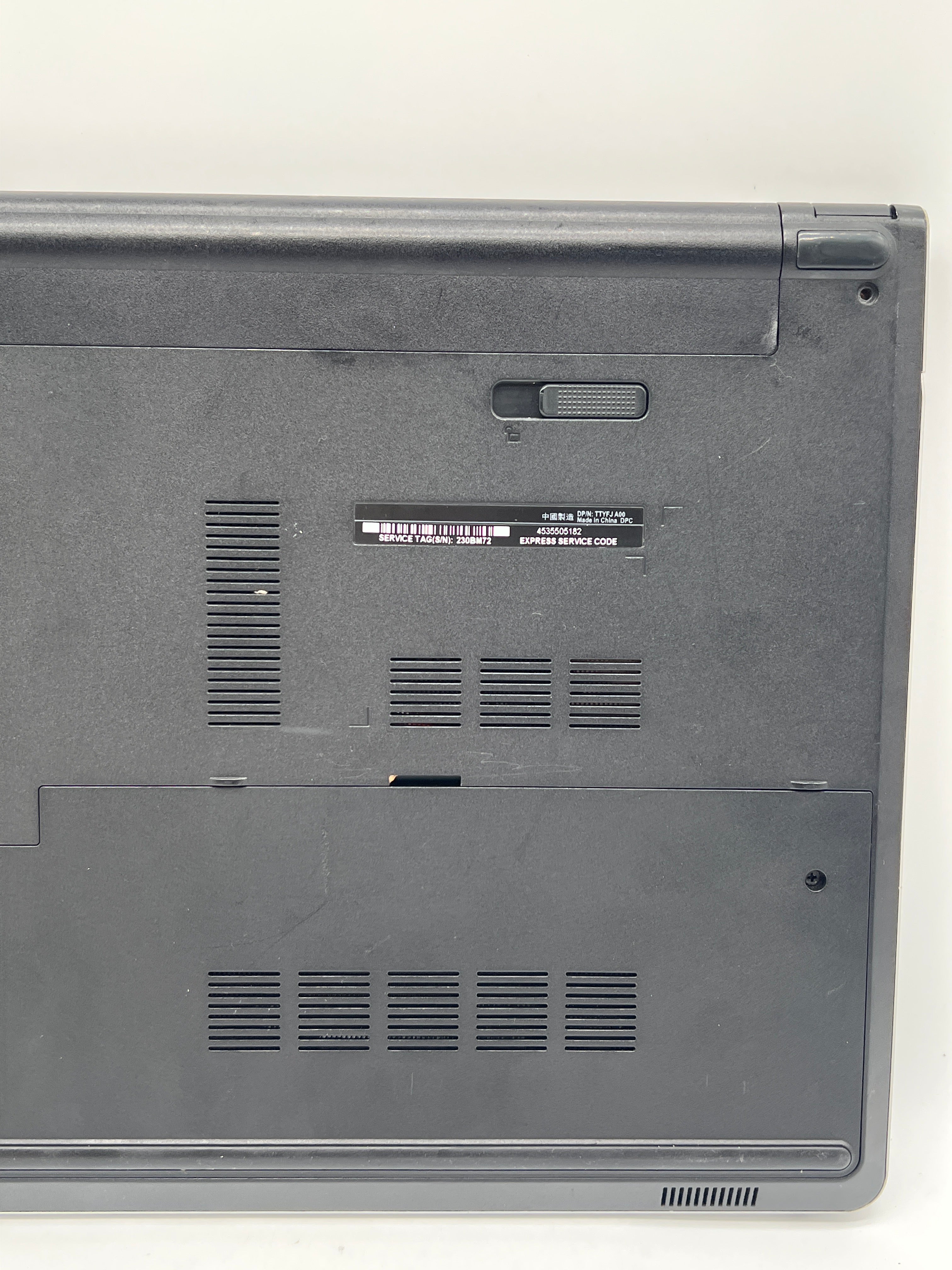 Dell Inspiron 5555 AMD A10 8GB RAM 1TB Hard Drive - For Parts (Read)