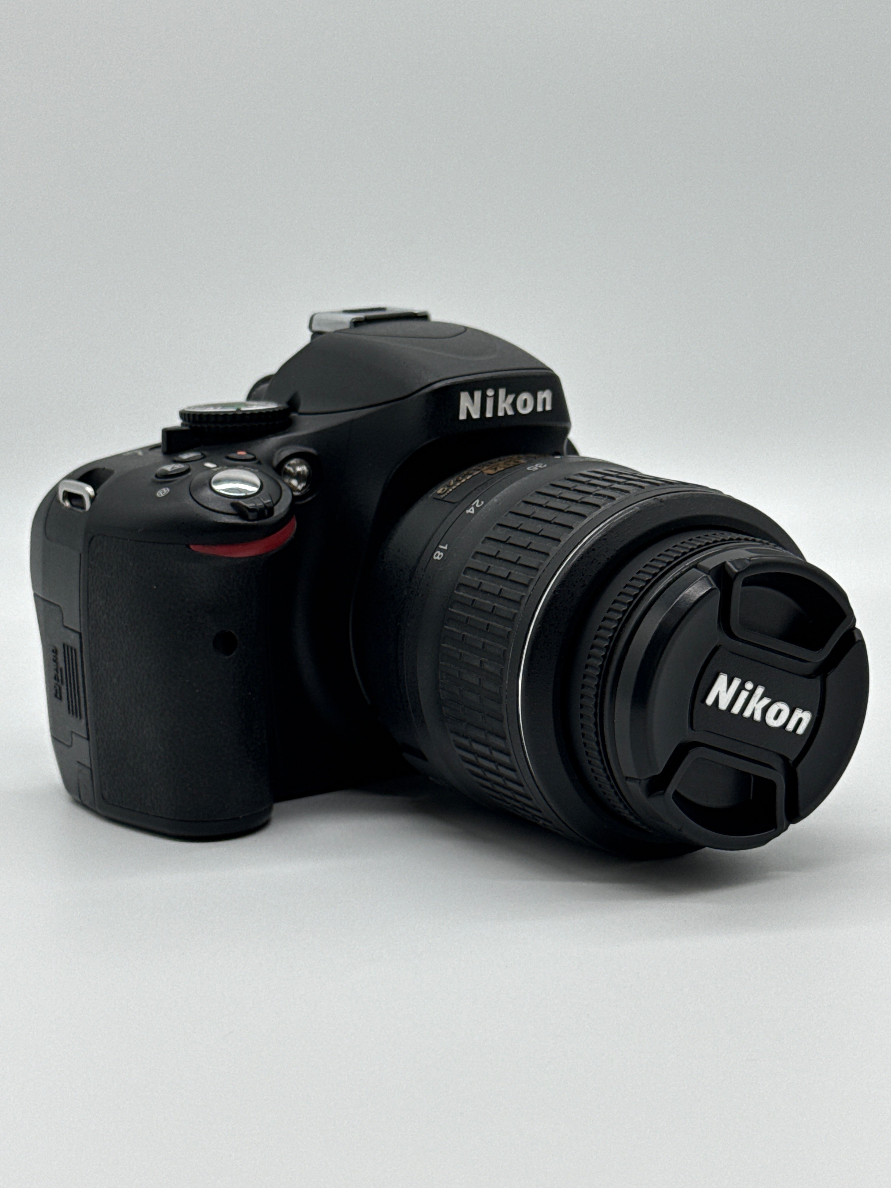 Nikon D5100 DSLR Camera 3.1x Optical Zoom 16.2MP Black with 18-55mm AF-S DX VR Lens
