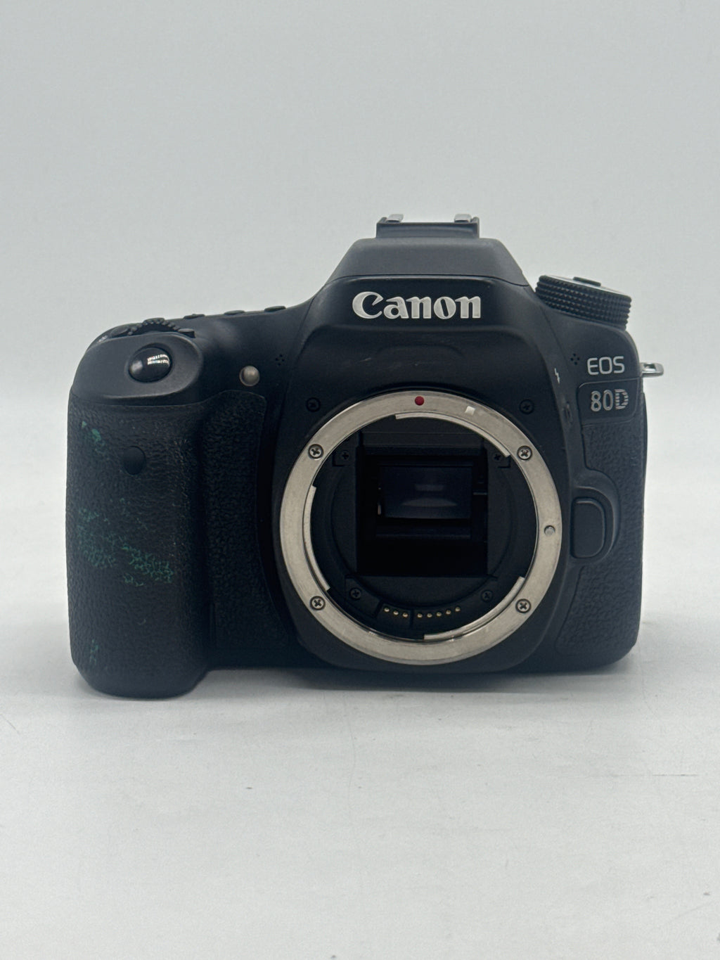 Canon EOS 80D 24.2MP DSLR w/ EF-S 17-85mm IS USM Zoom Lens Bundle