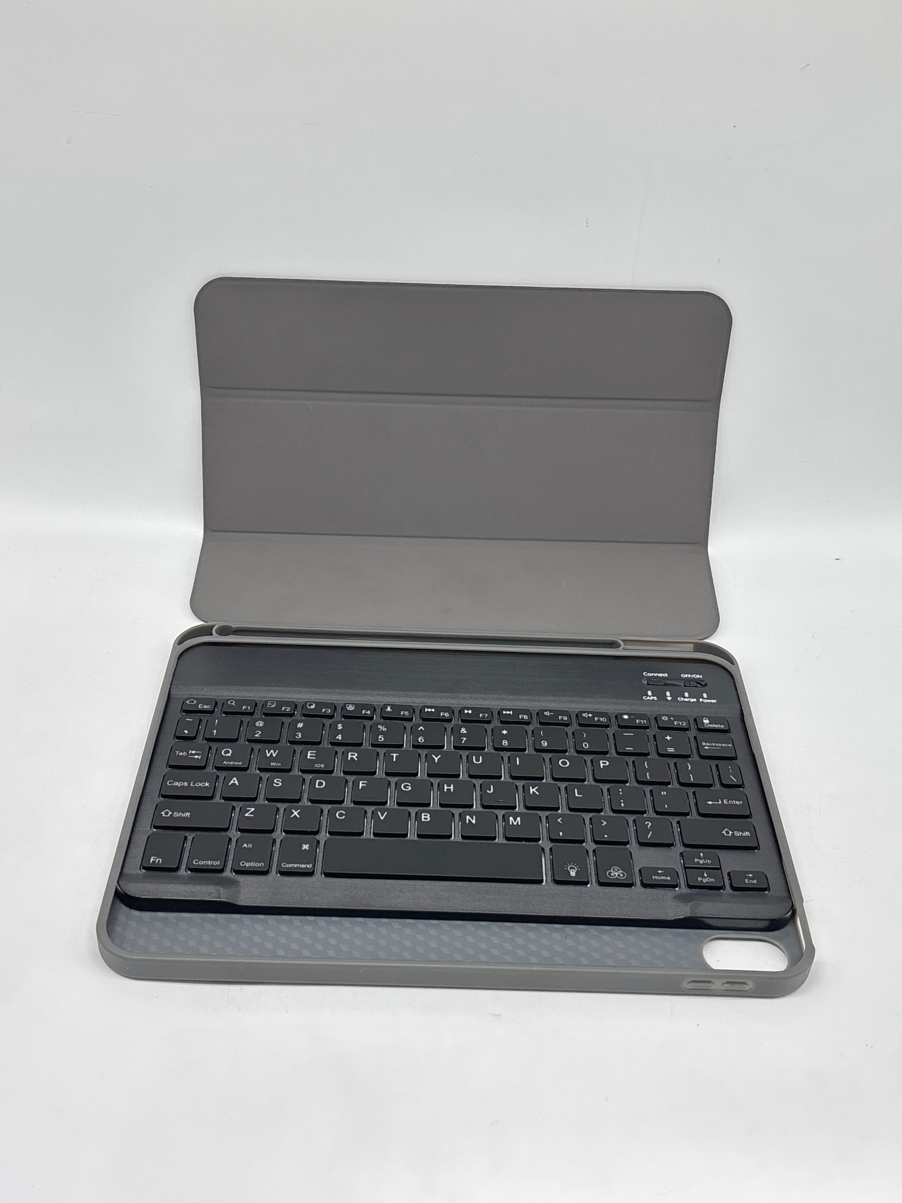 Apple iPad A16 A3354 11" 128GB Wi-Fi With Bluetooth Keyboard - Used with Box