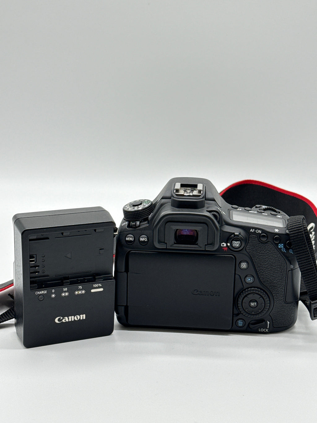 Canon EOS 80D Black Digital SLR Camera 24.2MP 18-135mm Lens