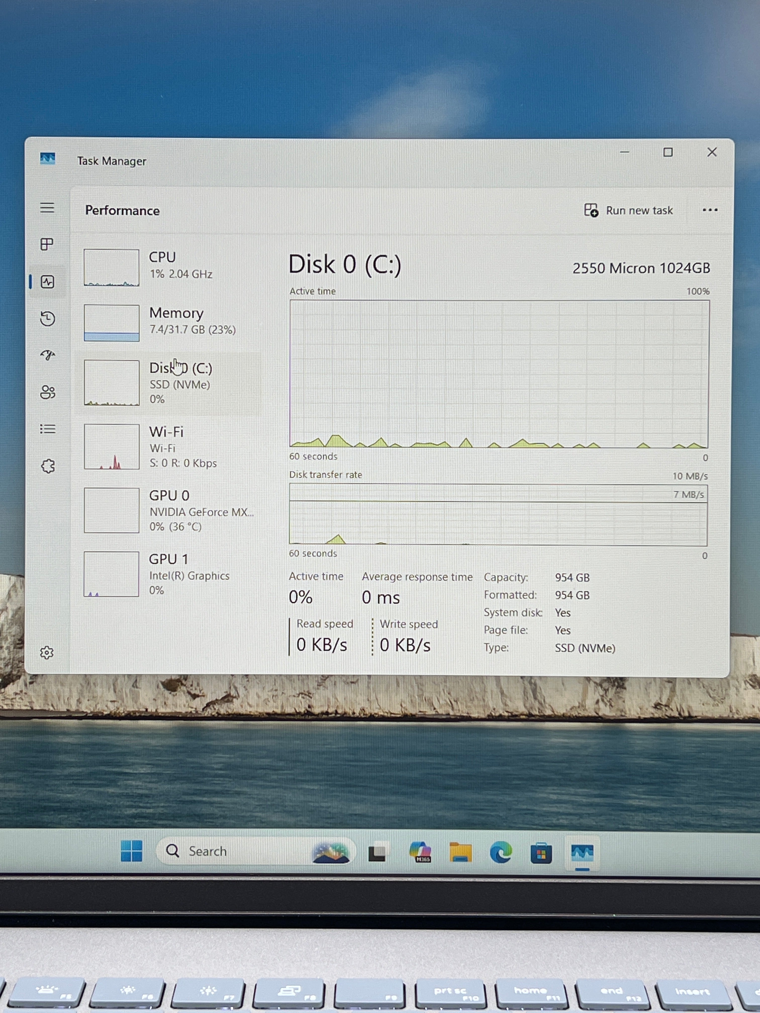 Dell Inspiron 16 Intel Core 7 32GB RAM 1TB SSD Geforce MX570A