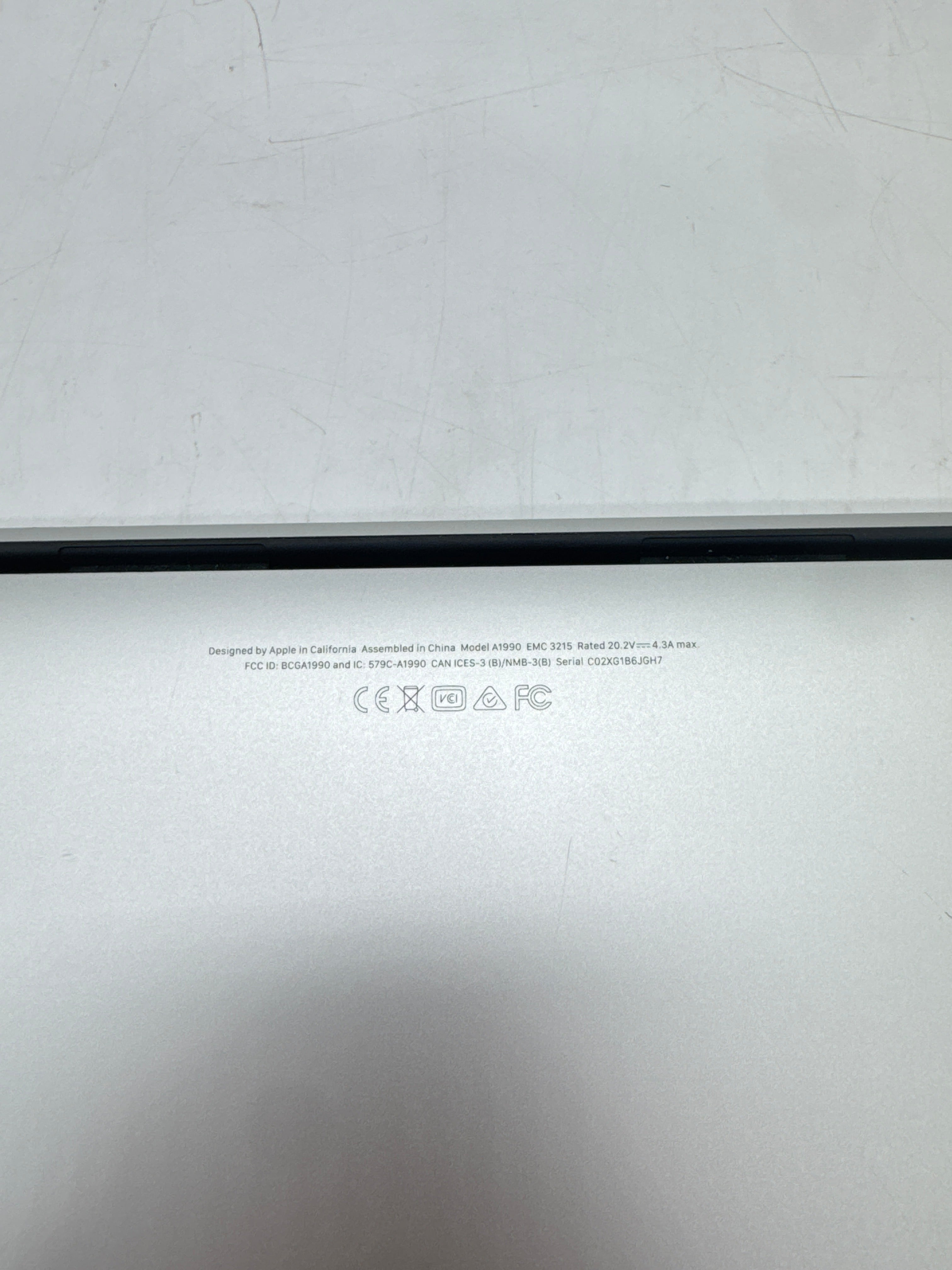 Apple MacBook Pro 15" A1990 i7 16B RAM 512GB SSD - Used