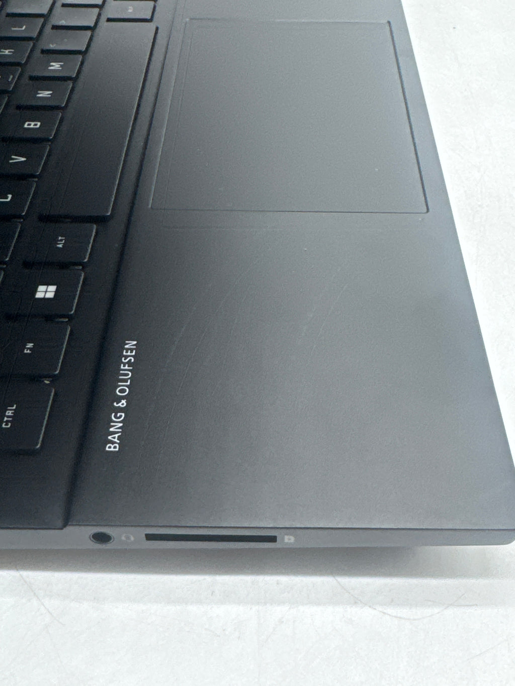 HP Omen 15-ek1xxx Core i7 11800H 8GB RAM 512GB SSD RTX 3060 - Bad Battery