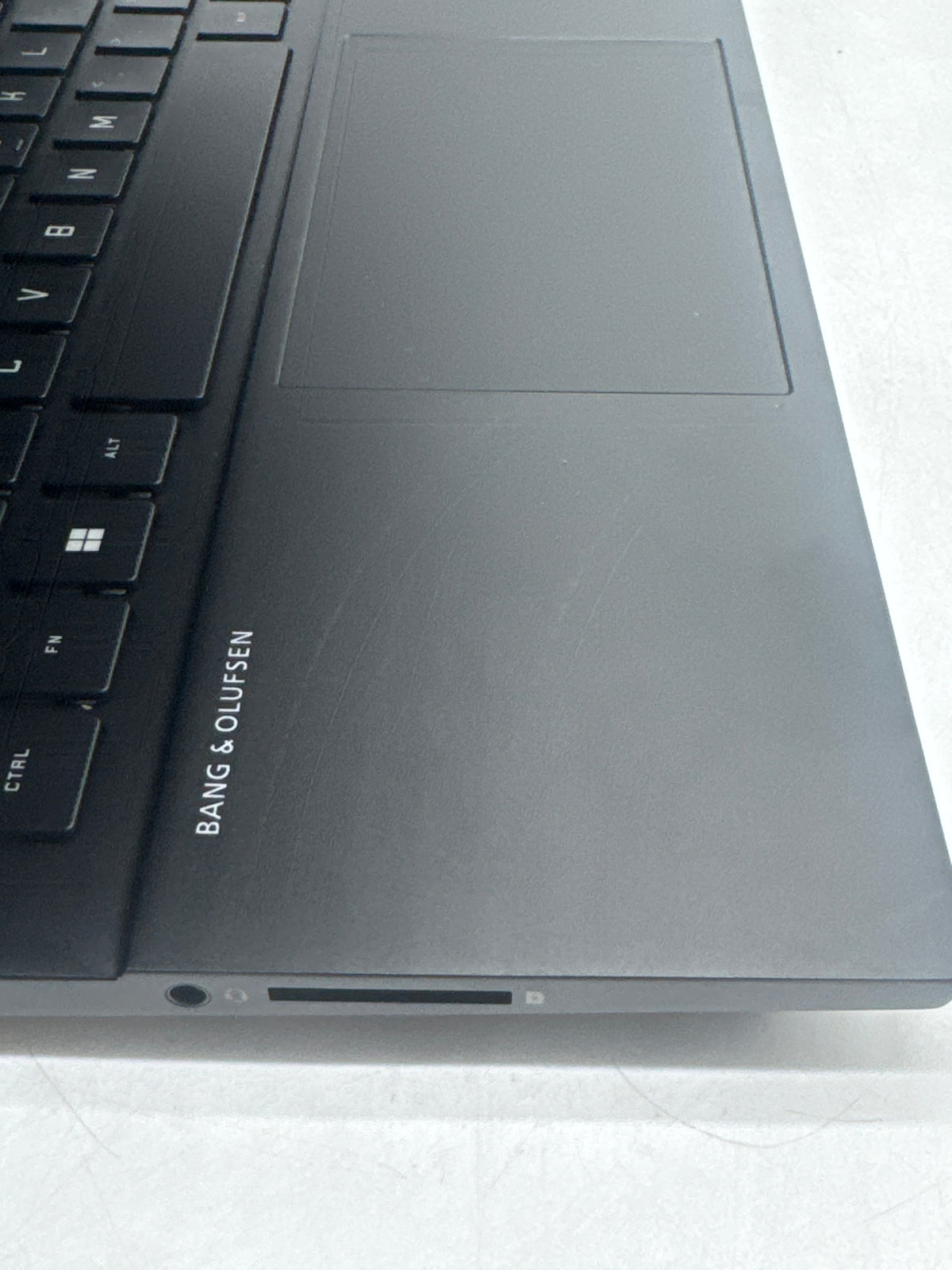 HP Omen 15-ek1xxx Core i7 11800H 8GB RAM 512GB SSD RTX 3060 - Bad Battery