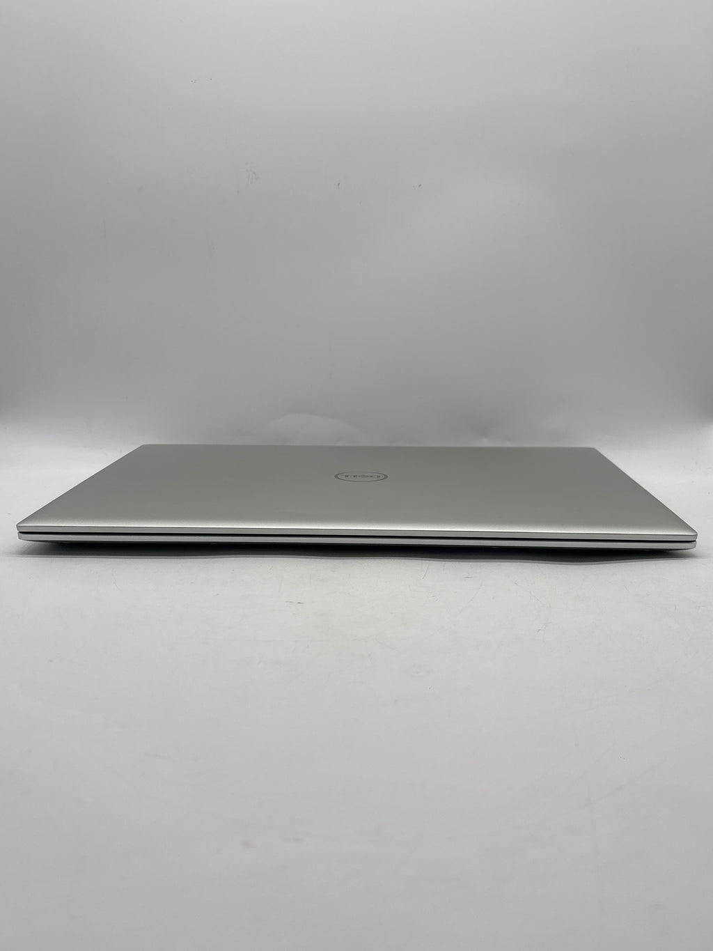 Dell Inspiron 16 5620 16" Intel Core i7-1255U 16GB RAM 512GB SSD MX570A Silver - Used