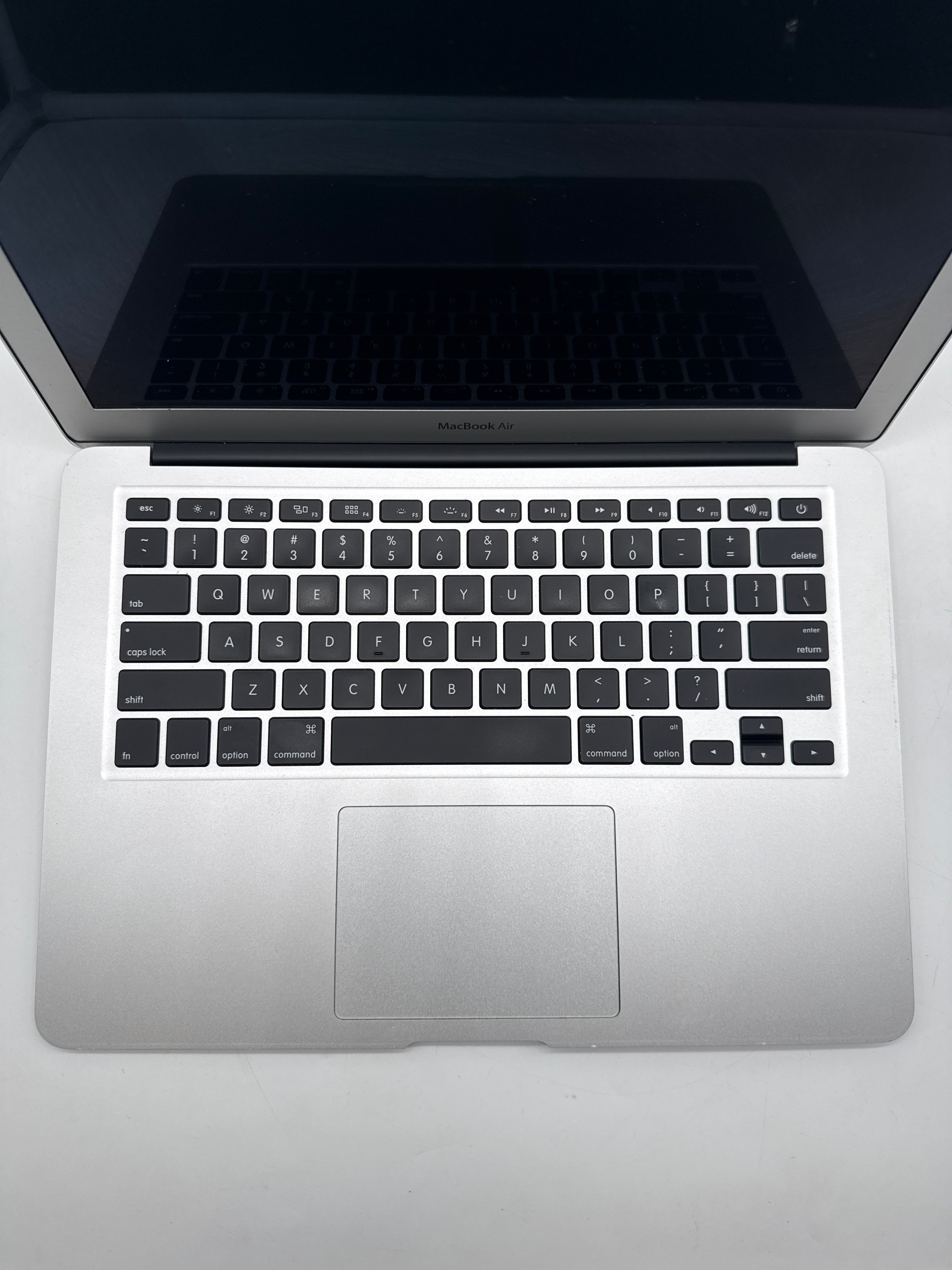 Apple MacBook Air 13" A1466 Core i5 4GB RAM 128GB SSD Silver - For Parts (Read DESC)