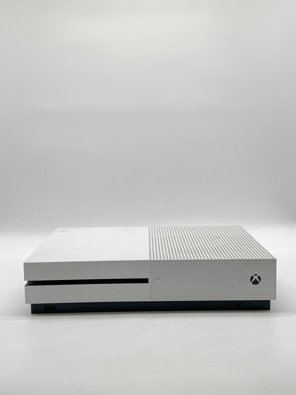 Microsoft Xbox One S 1681 1TB White Console w/ 2 Controllers 2 Games - Used