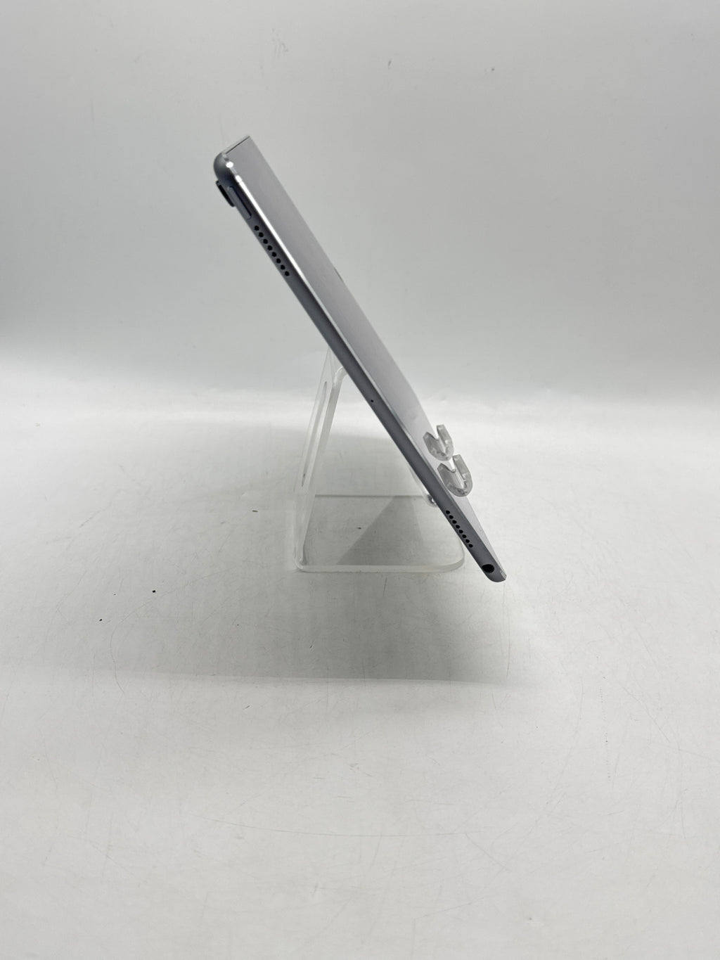 Apple iPad Pro 10.5" 256GB Wi-Fi Gray - Remotely Managed