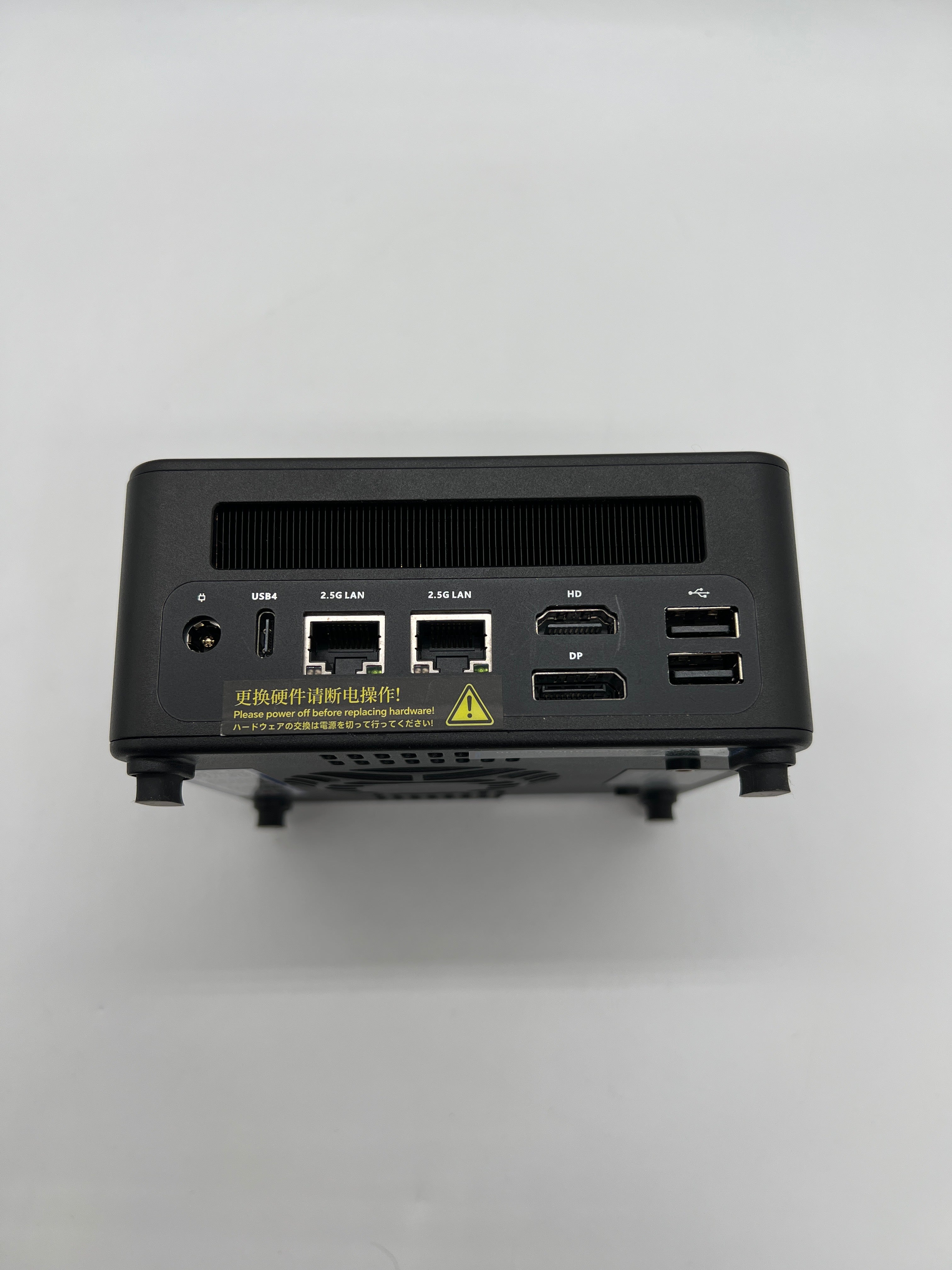 AOOSTAR GEM12 Pro Max Ryzen 7 8845HS 32GB RAM 1TB SSD Radeon 780M GPU