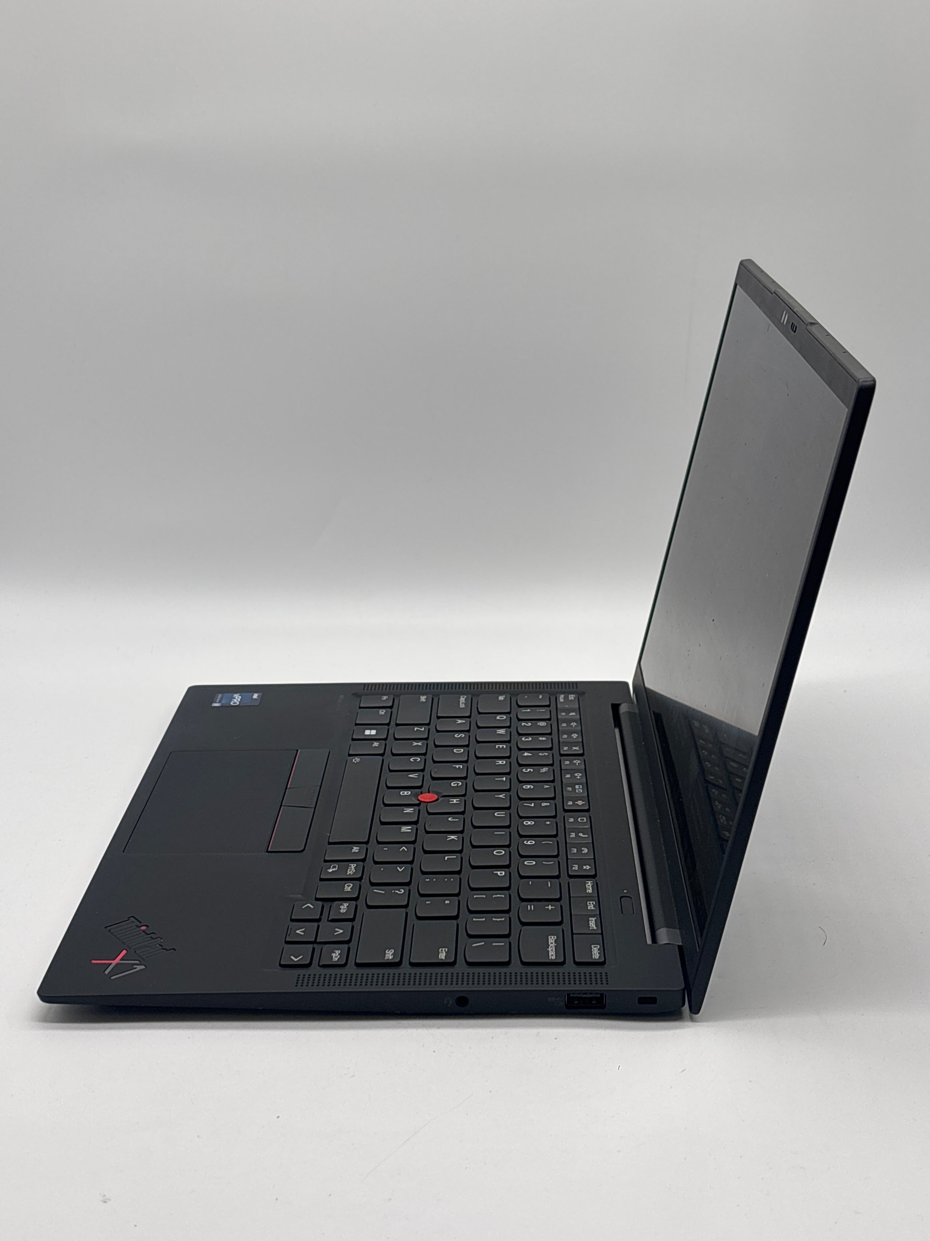 Lenovo ThinkPad X1 Carbon Gen 11 14 FHD+ Touch i7-1365U 32GB 512GB SSD - Used