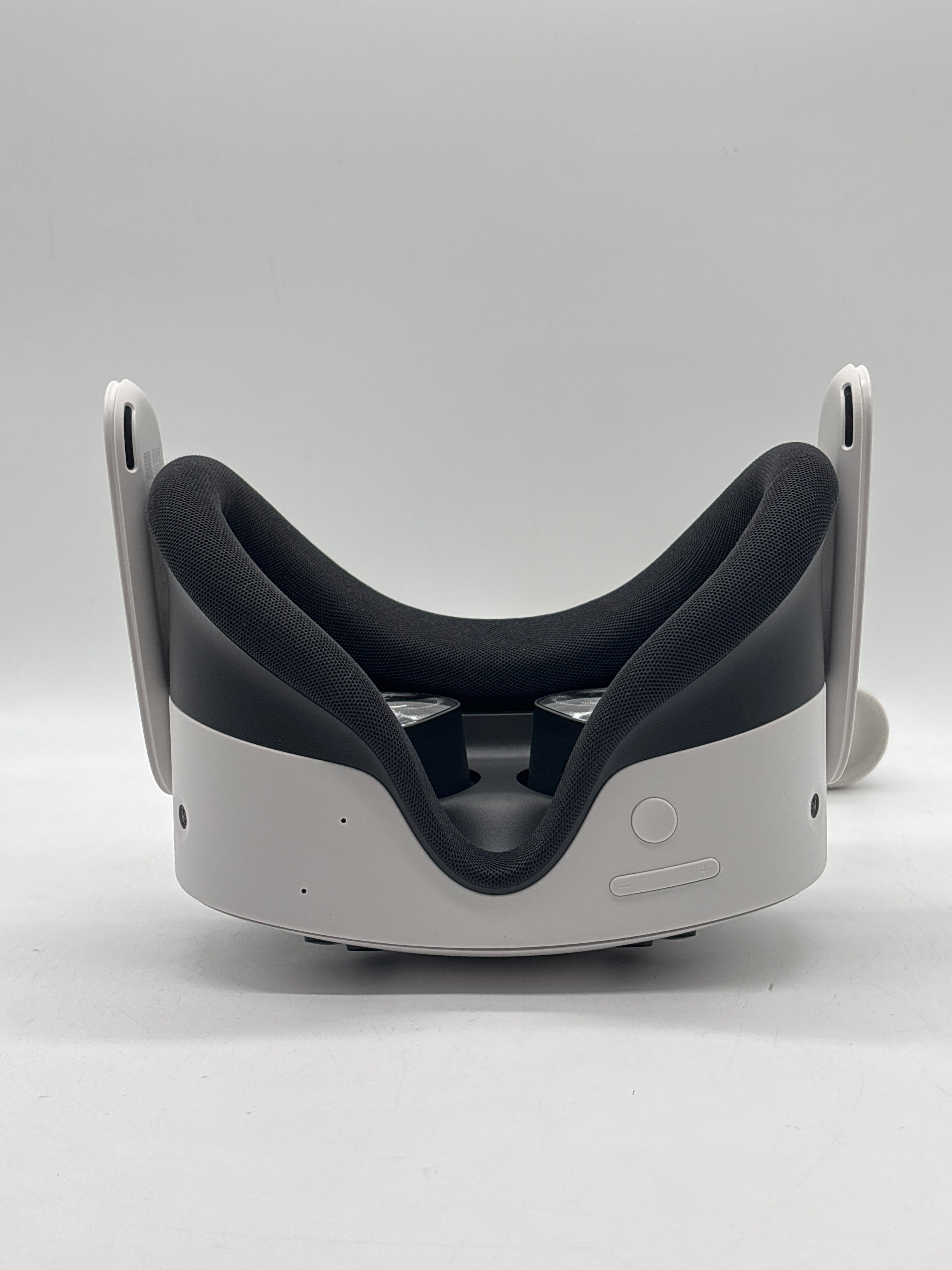 Meta Quest 3s 128GB Standalone VR Headset White - Used with Box