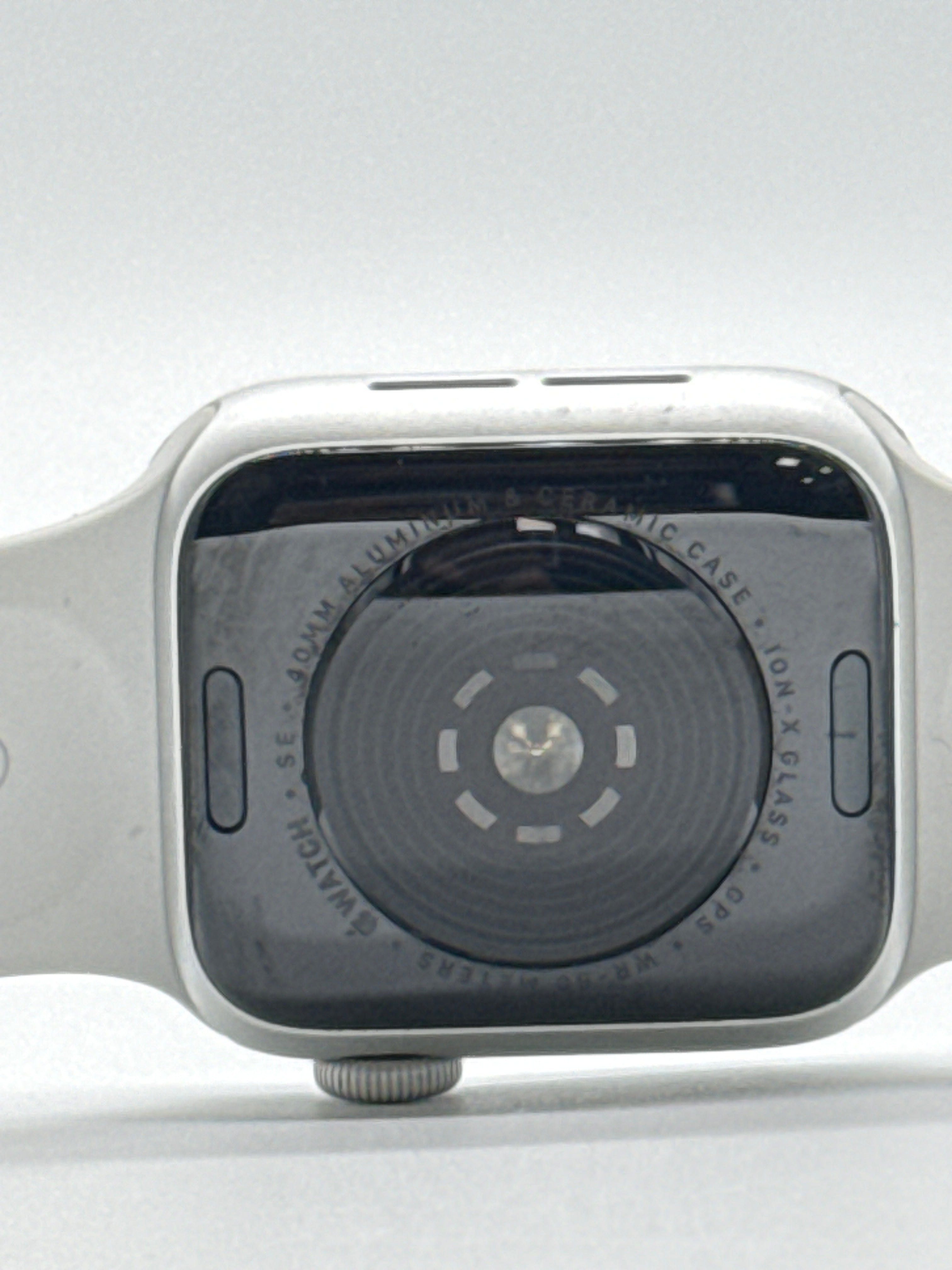 Apple Watch SE 1st Gen 40MM GPS Silver A2351 with White Sport Band