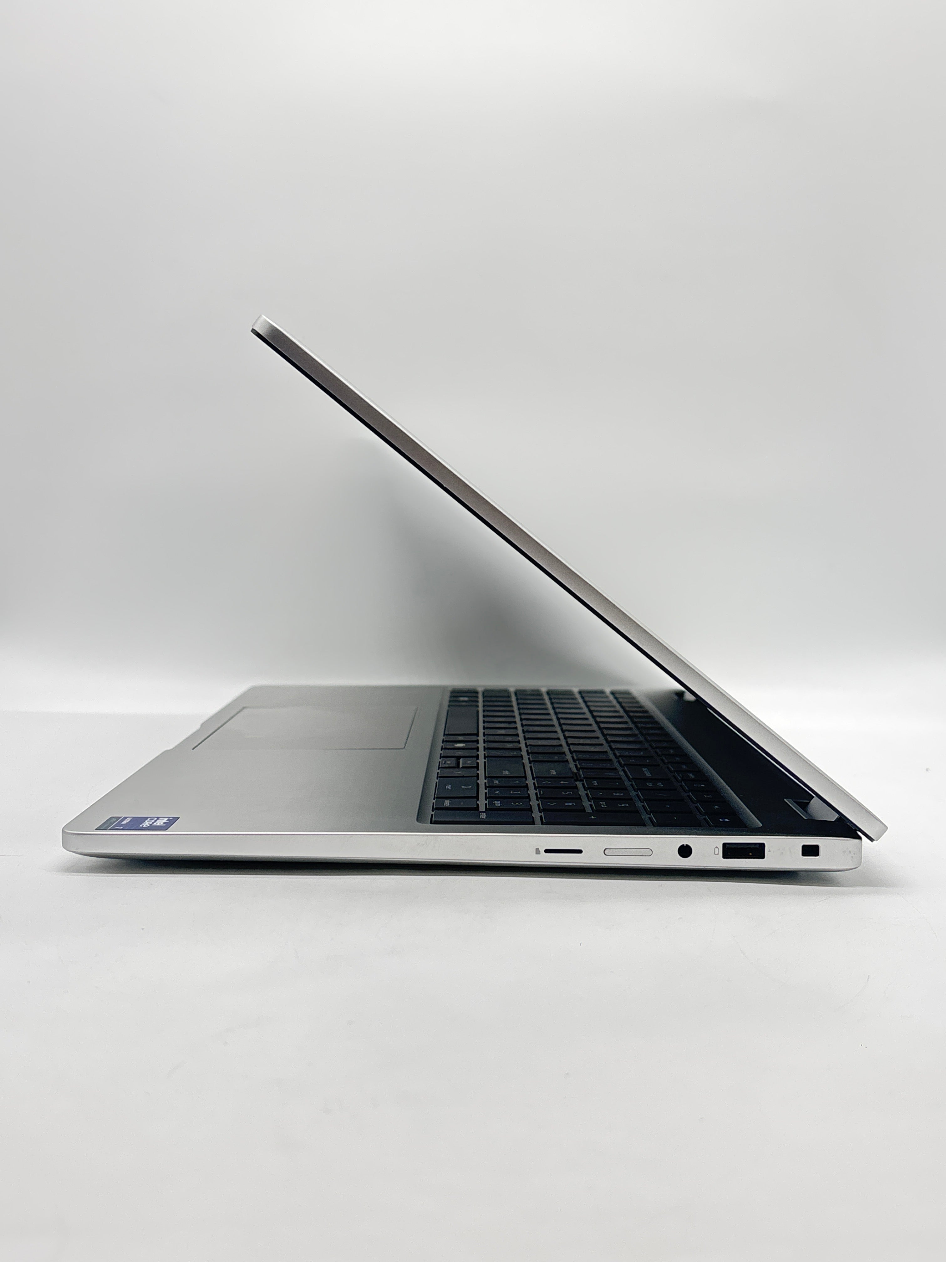 Dell Pro 16 Plus Ultra 7 268V 32GB RAM 1TB SSD Silver
