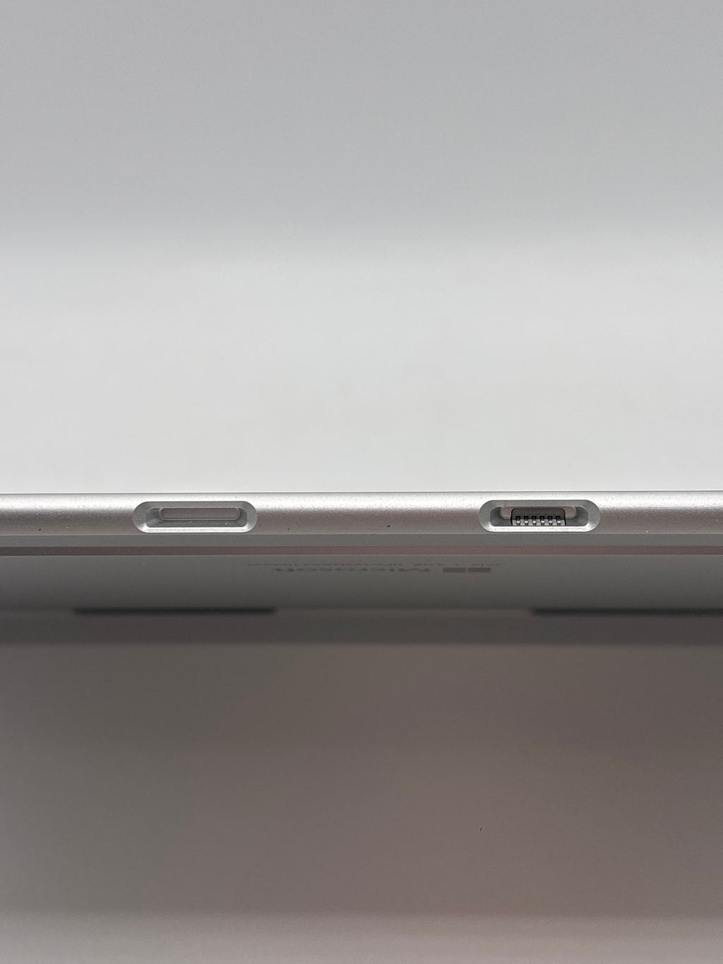 Microsoft Surface Pro X 2010 SQ1 8GB RAM 128GB SSD