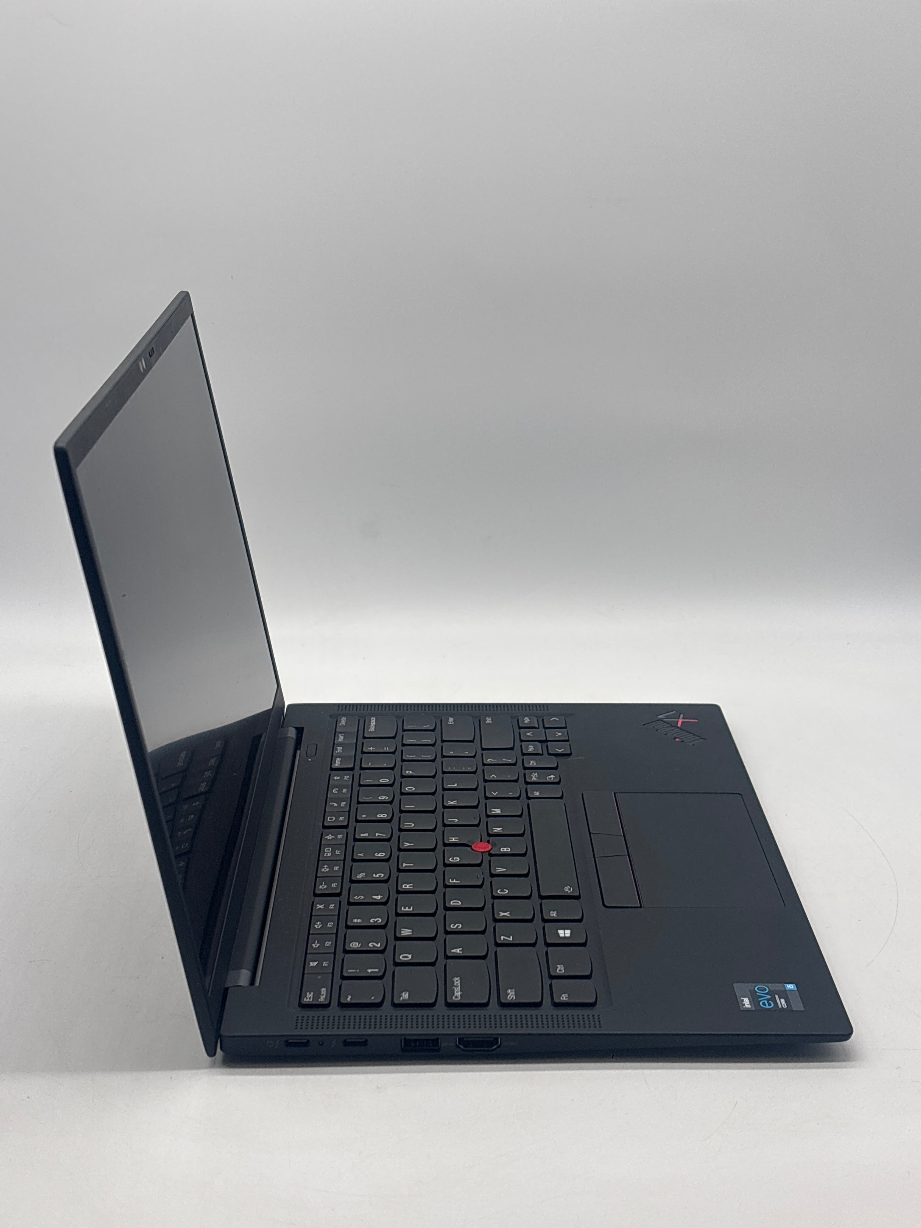 Lenovo ThinkPad X1 Carbon Gen 9 i5-1135G7 512GB 16GB RAM Win11 - Used
