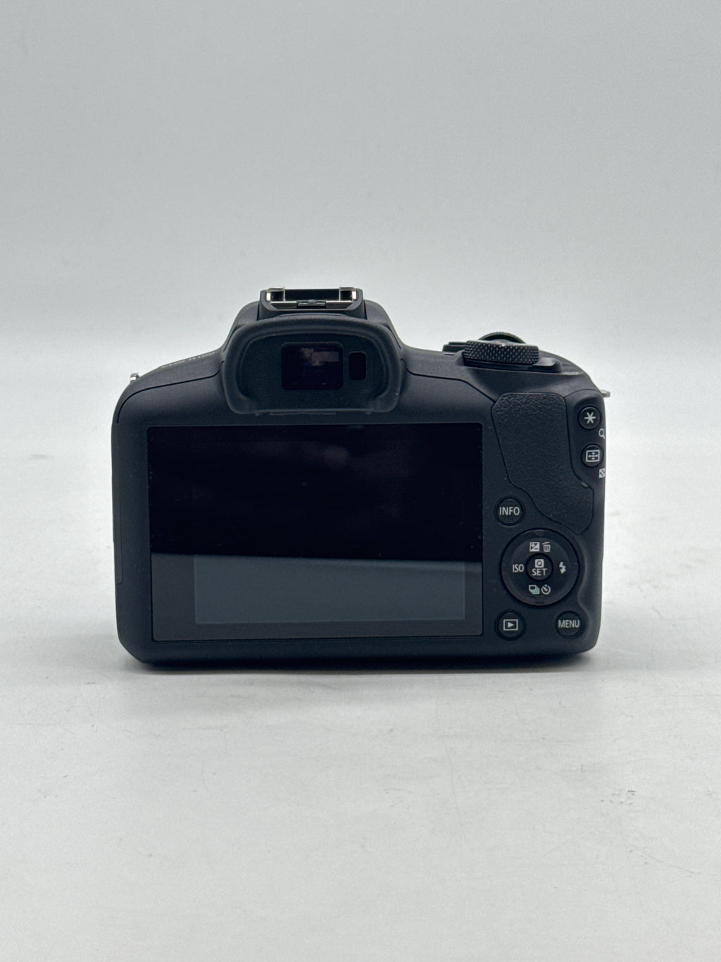 Canon EOS R100 24.1MP Mirrorless w/ RF-S 18-45mm Lens Black - Used