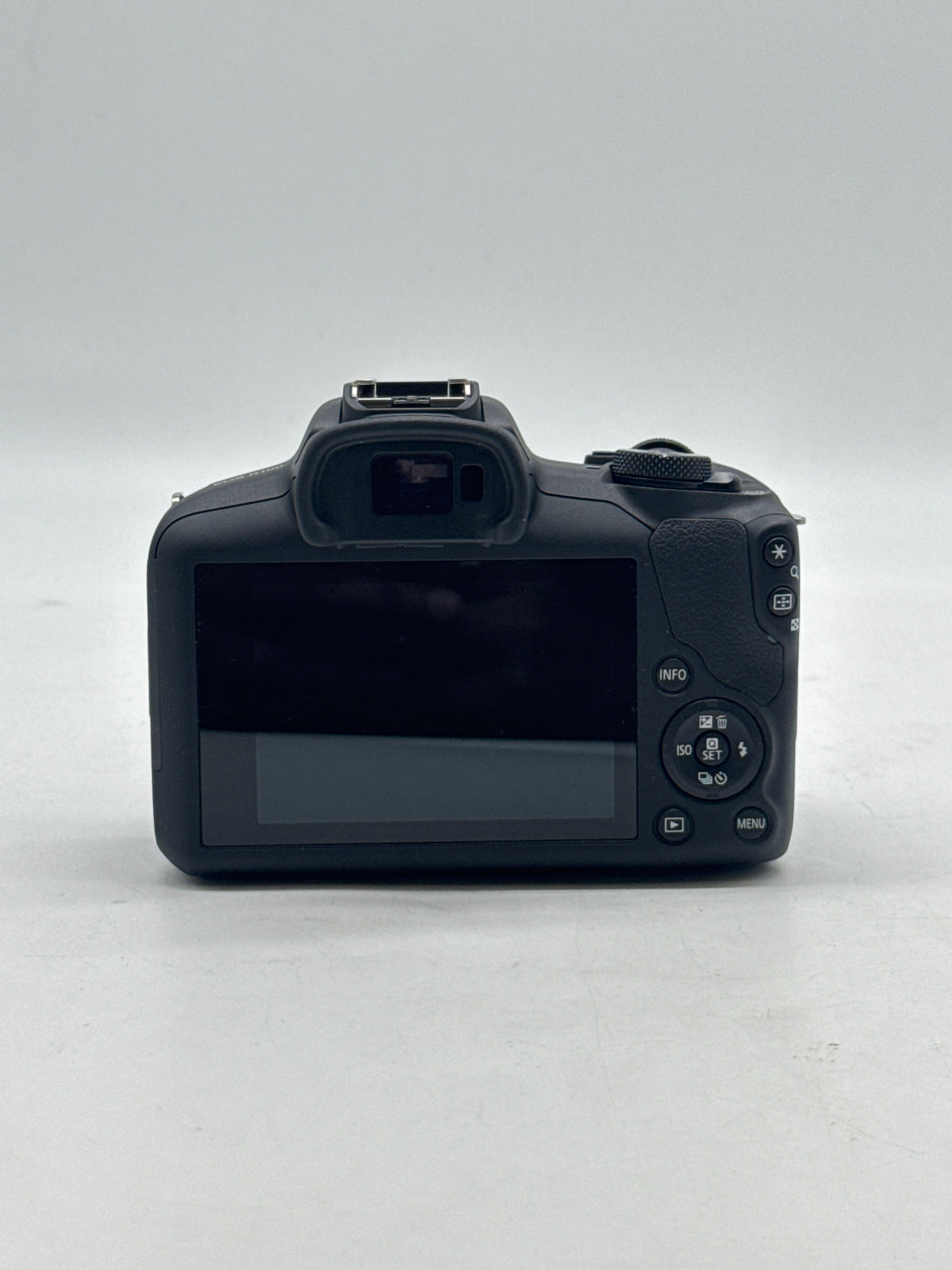 Canon EOS R100 24.1MP Mirrorless w/ RF-S 18-45mm Lens Black - Used