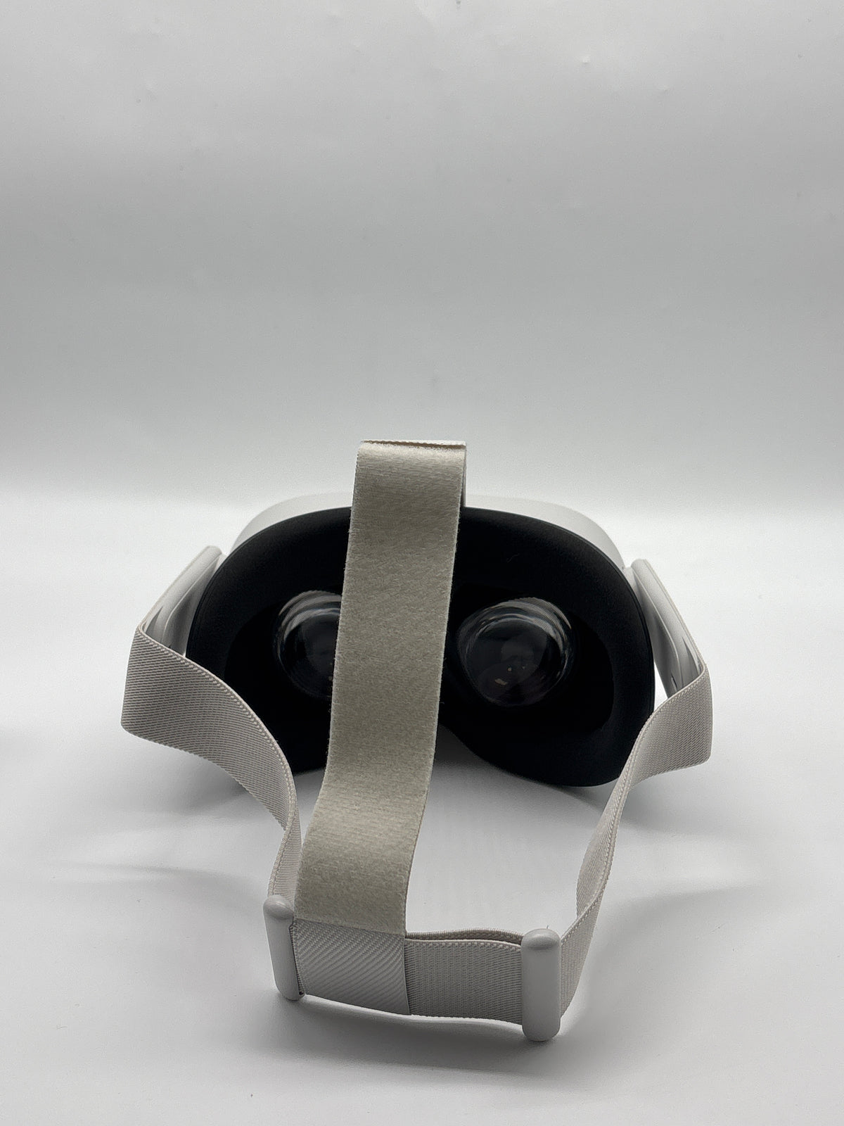Meta Quest 2 KW49CM 64GB Standalone All-in-One VR Headset White - Used