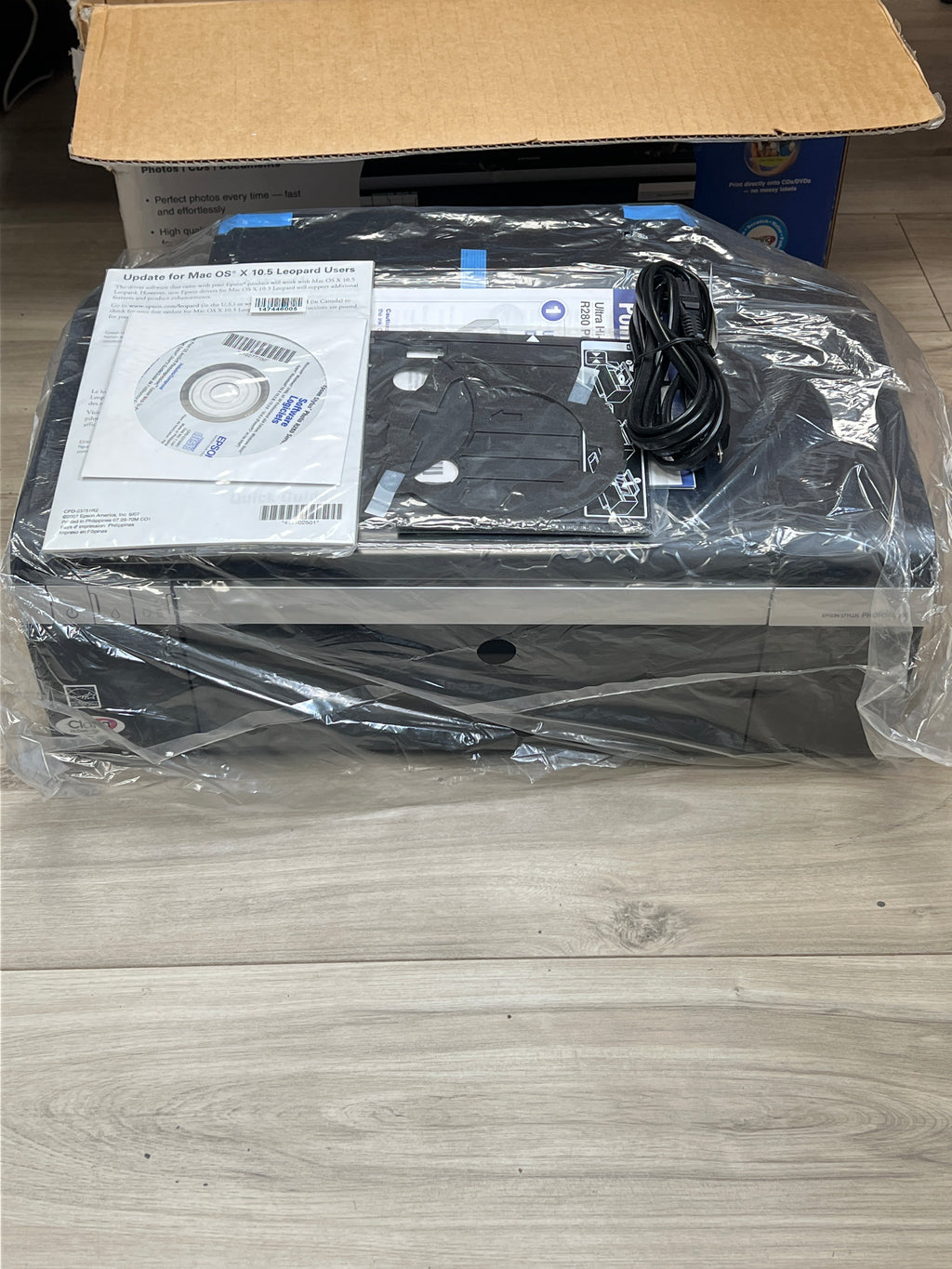 Epson R280 Photo Printer Ultra High Definition - New Open Box