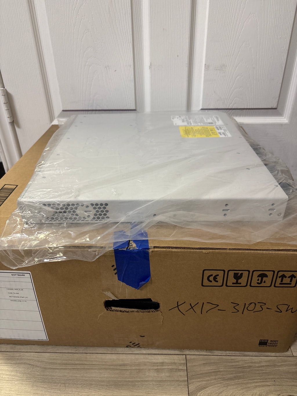 Cisco C9300L-24T-4X Catalyst Switch 24-Port Rack Mountable - New Open Box