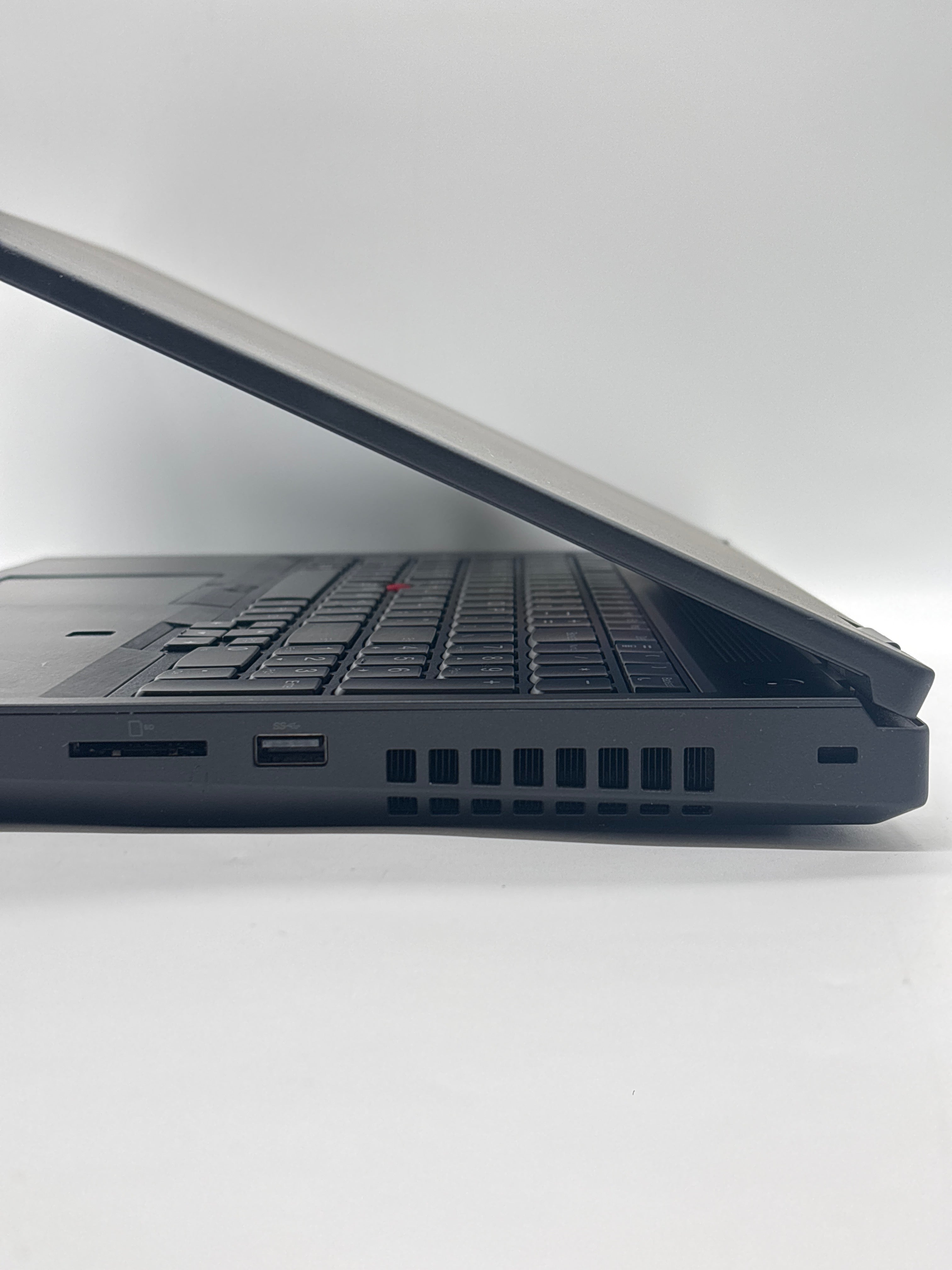 Lenovo ThinkPad P15 Gen 1 i7-10750H 32GB RAM 1TB SSD T1000
