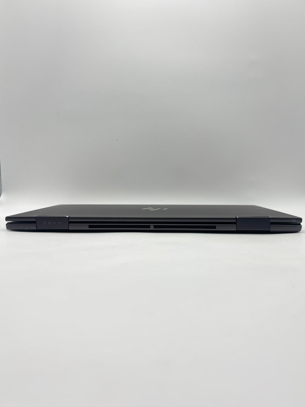 HP ENVY 15-fh0013dx Ryzen 5 7530U 8GB RAM 256GB SSD - For Parts (Damaged Ports)