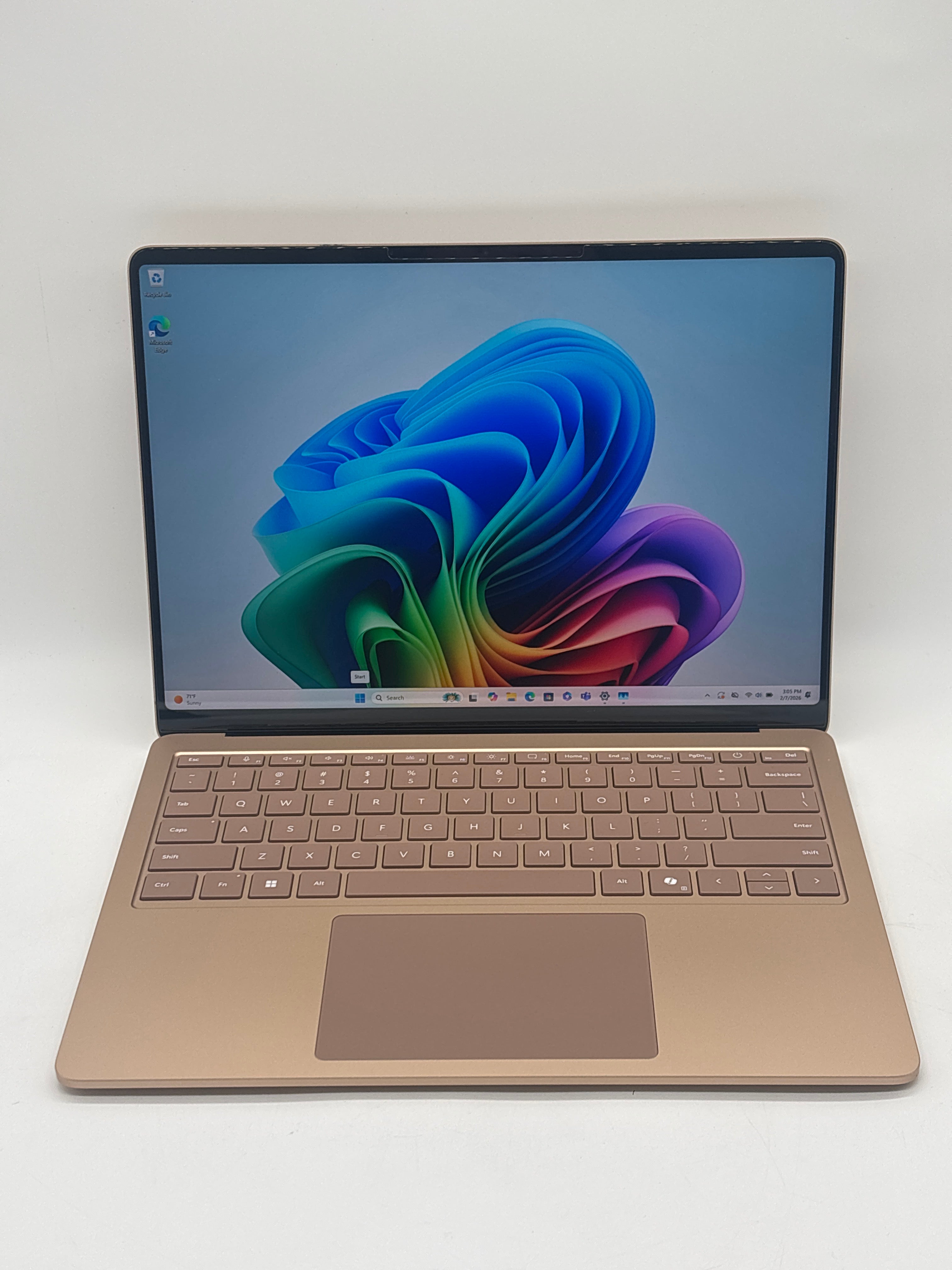 Microsoft Surface Laptop 7 2036 Snapdragon X 16GB RAM 1TB SSD - Used