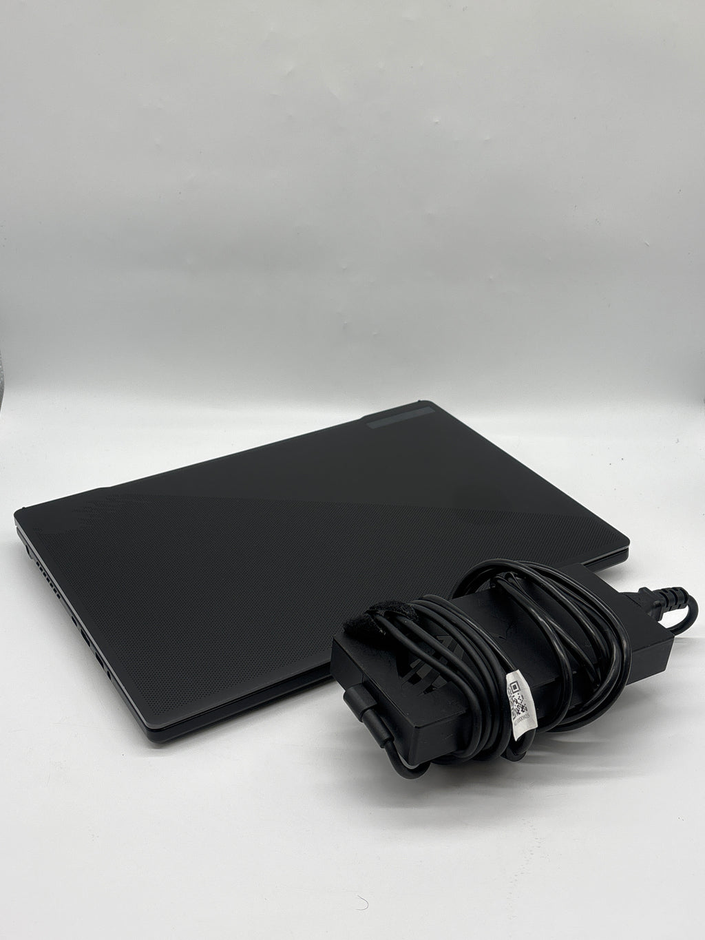 ASUS ROG Zephyrus M16 GU604VI i9-13900H 32GB RAM 1TB SSD RTX 4070 - Used