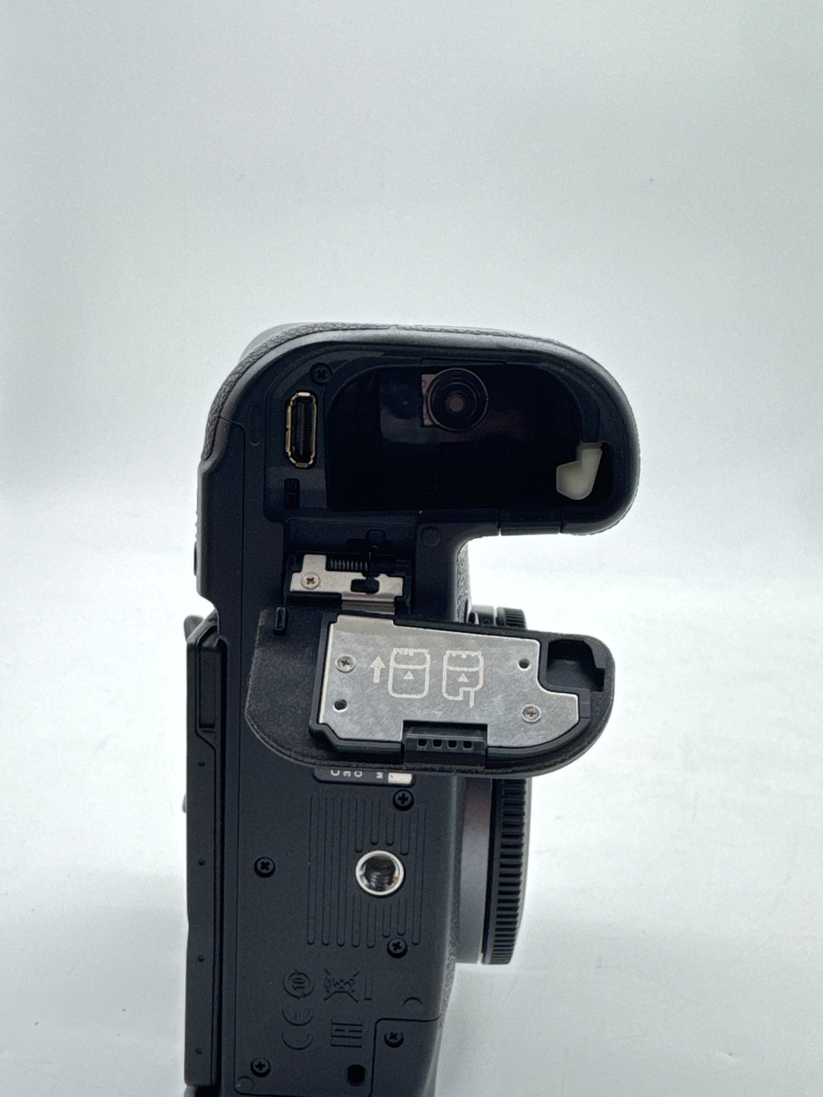 Canon EOS R6 Mirrorless Body Only Black - Used