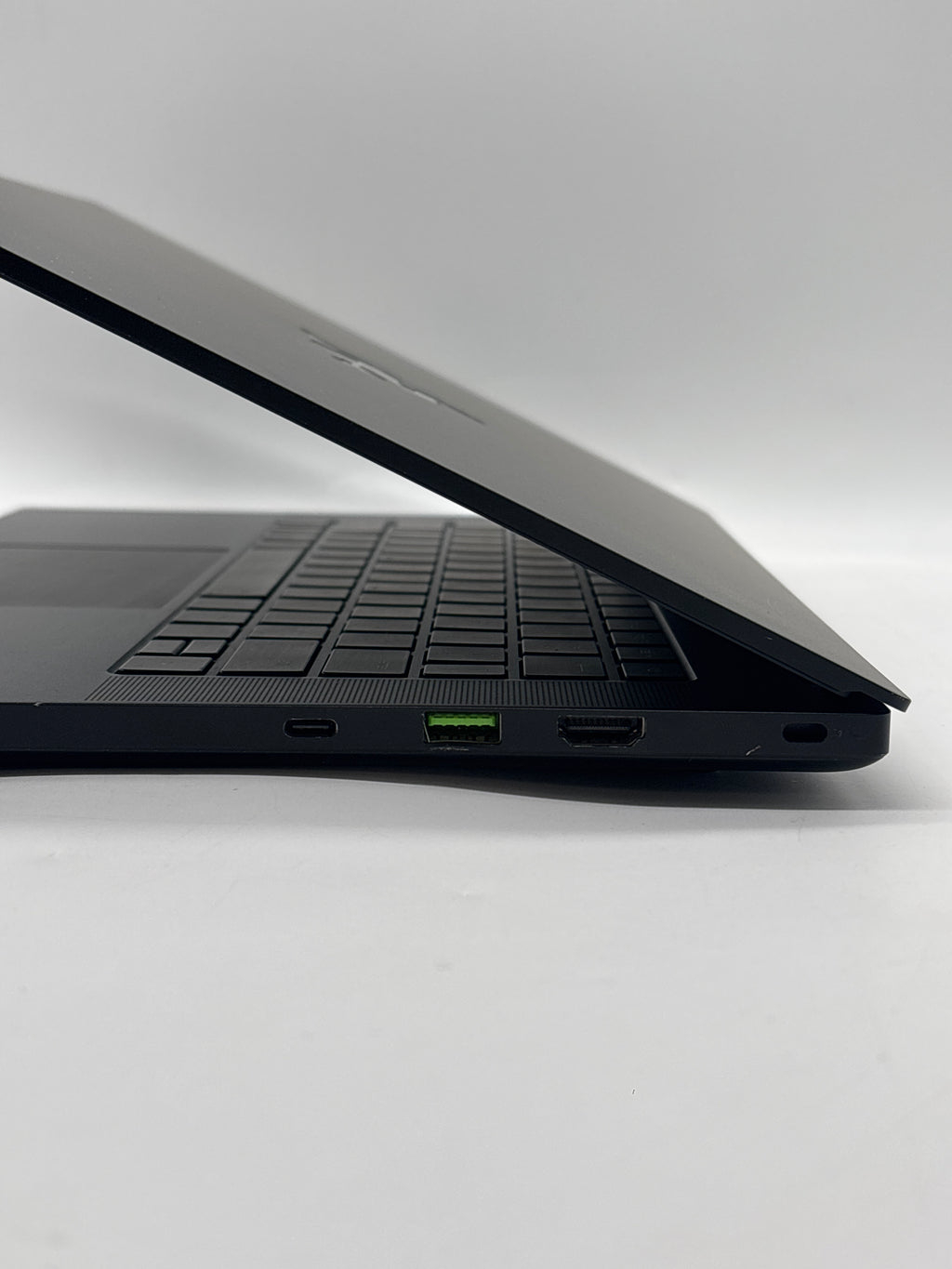 Razer Blade 14 RZ09-0427 Ryzen 9 6900HX 16GB RAM 1TB SSD RTX 3080 Ti