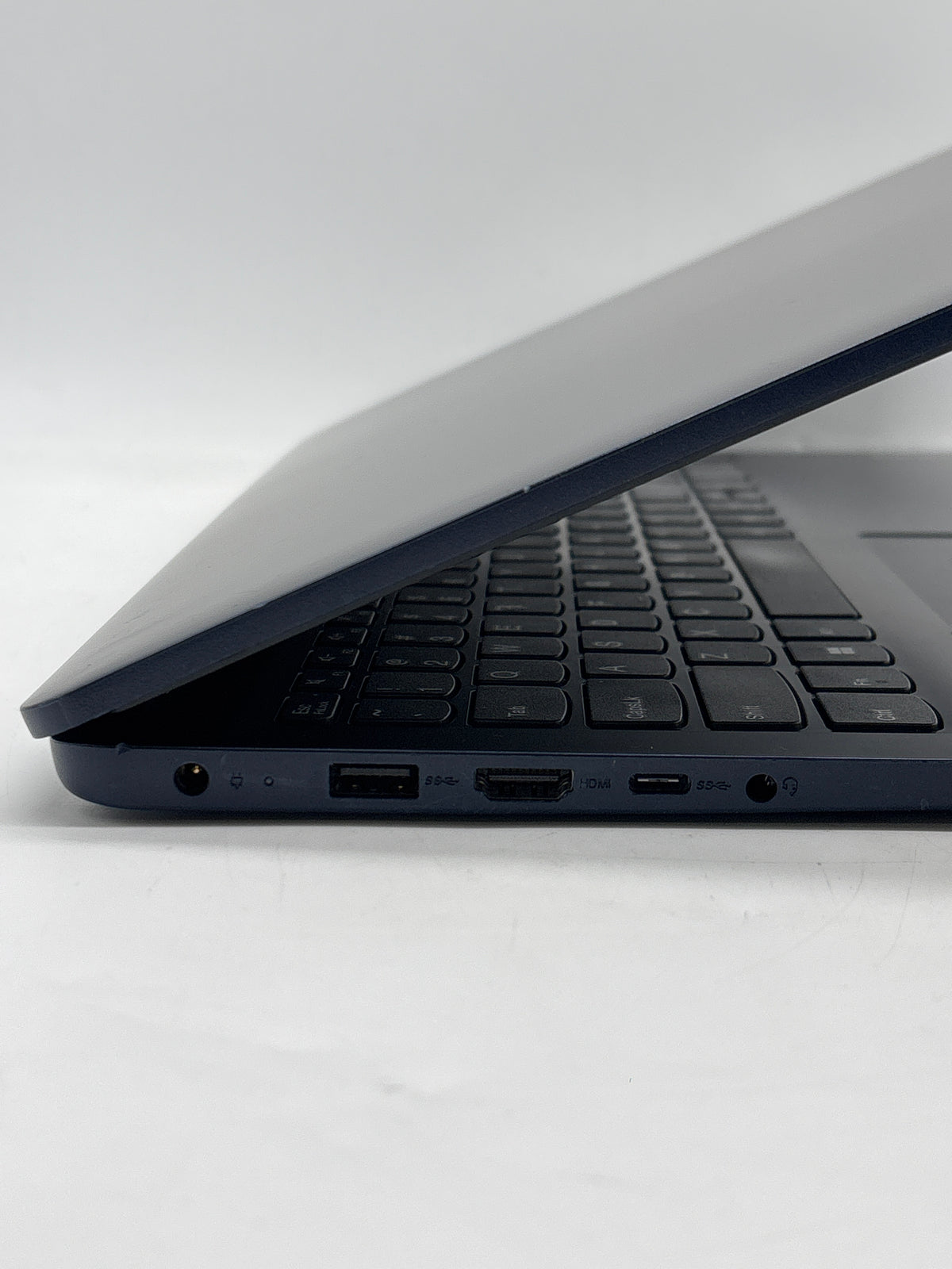 Lenovo Ideapad 1 15AMN7 15" AMD Ryzen 5 7520U 8GB RAM 256GB SSD Blue - READ