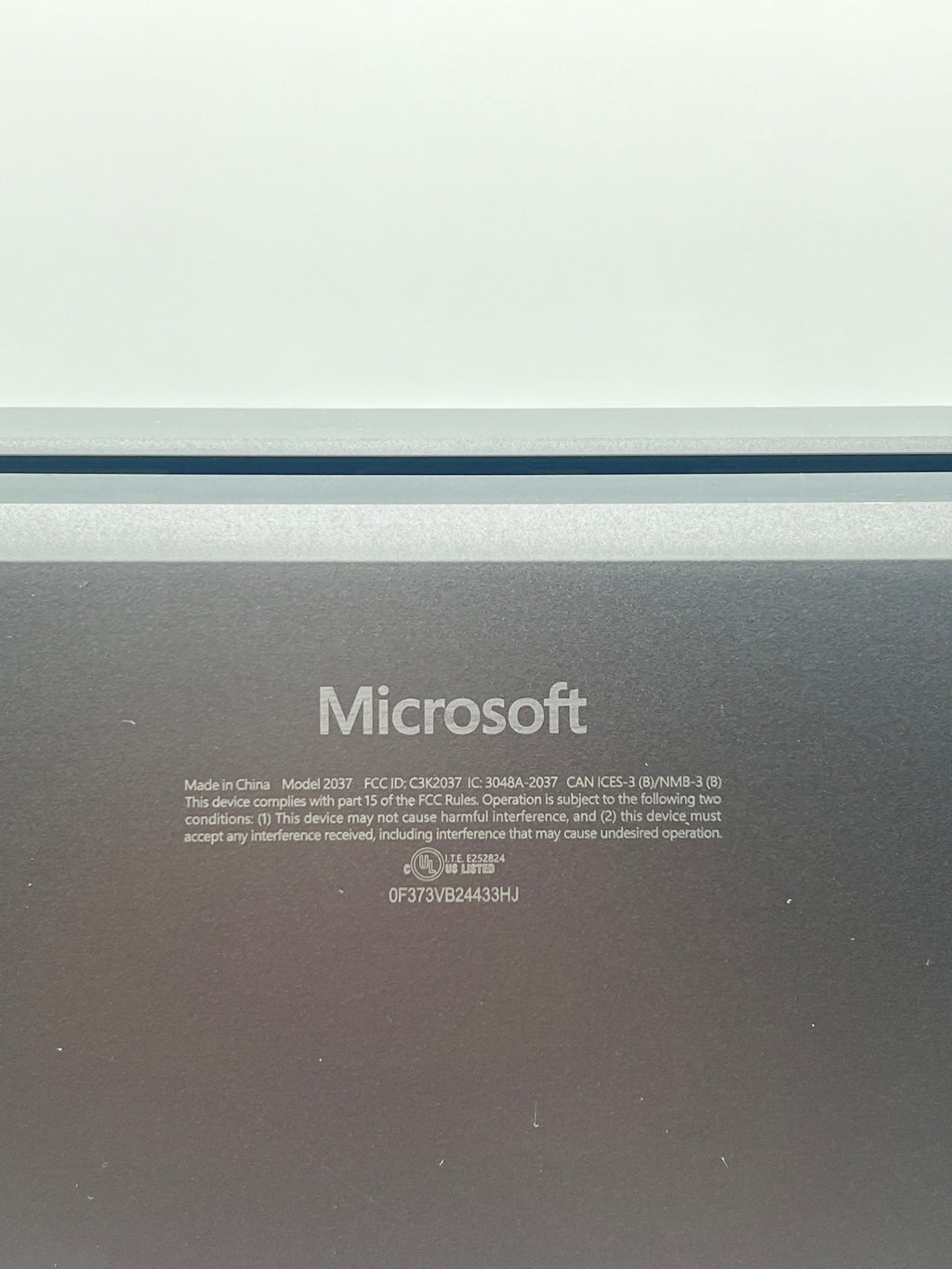Microsoft Surface Laptop 7 2037 Snapdragon X Elite 32GB RAM 1TB SSD - Bios Locked