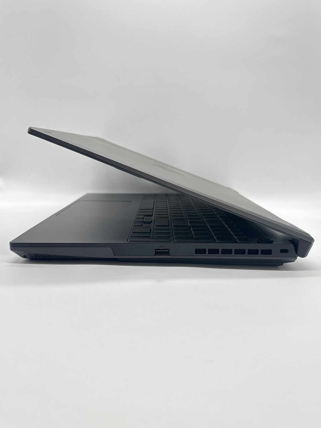Asus TUF A16 FA607P Ryzen 9 7940HX 16GB RAM 512GB SSD RTX 4070