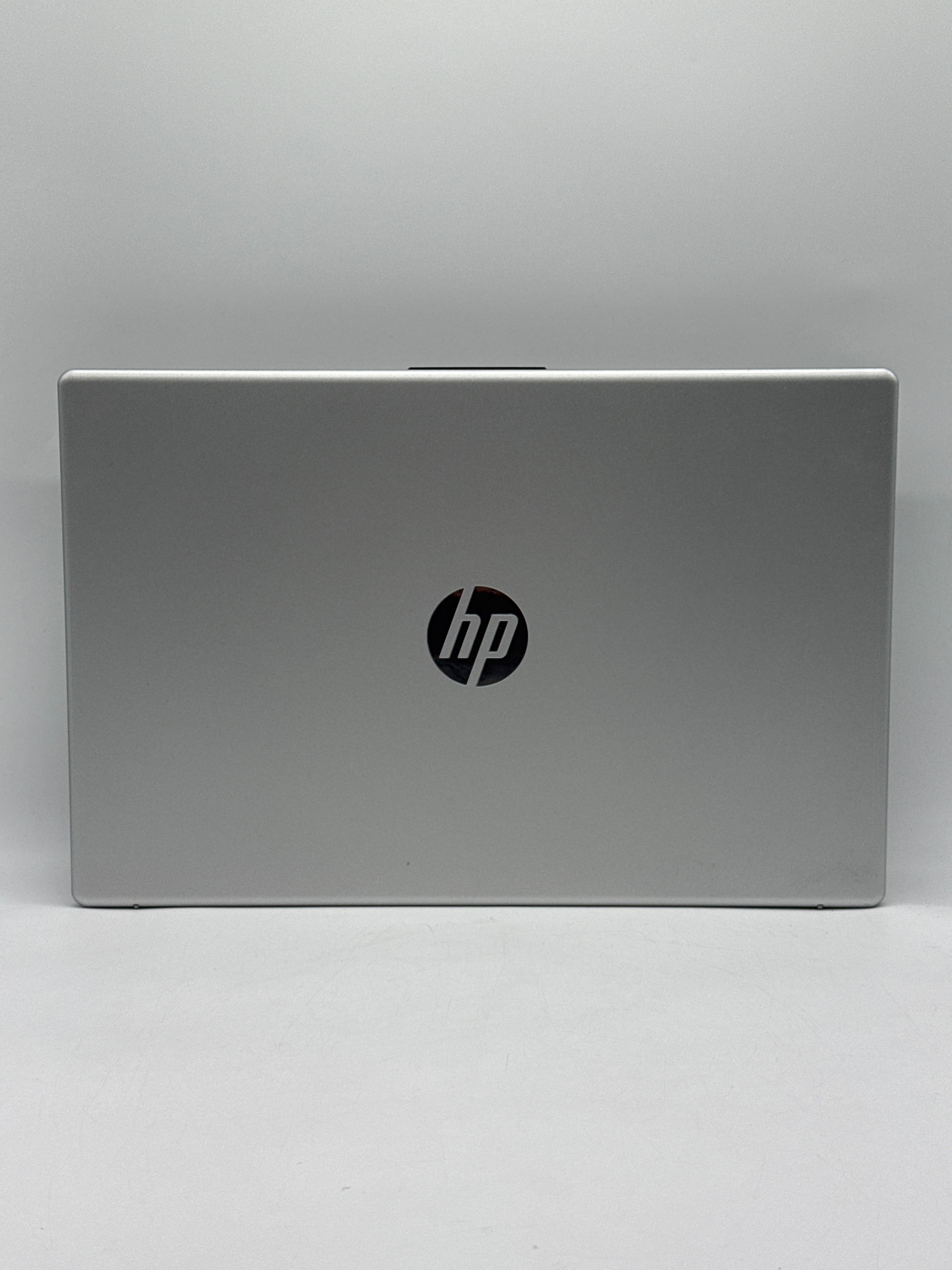 HP Laptop 15-fc0157nr 15.6" Athlon Silver 7120U 4GB RAM 256GB SSD