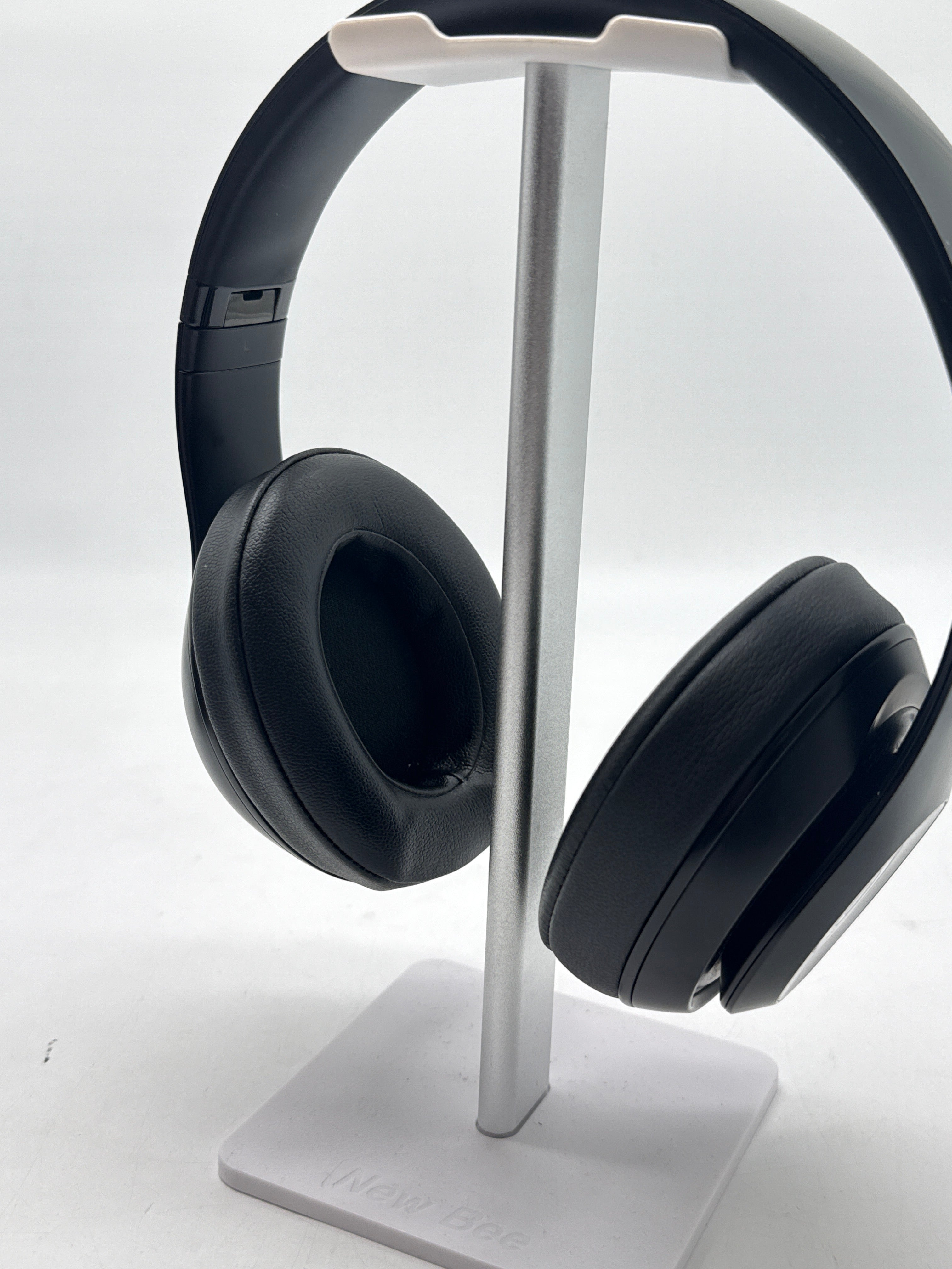 Beats Studio3 Wireless Over-Ear Headphones Black - Used