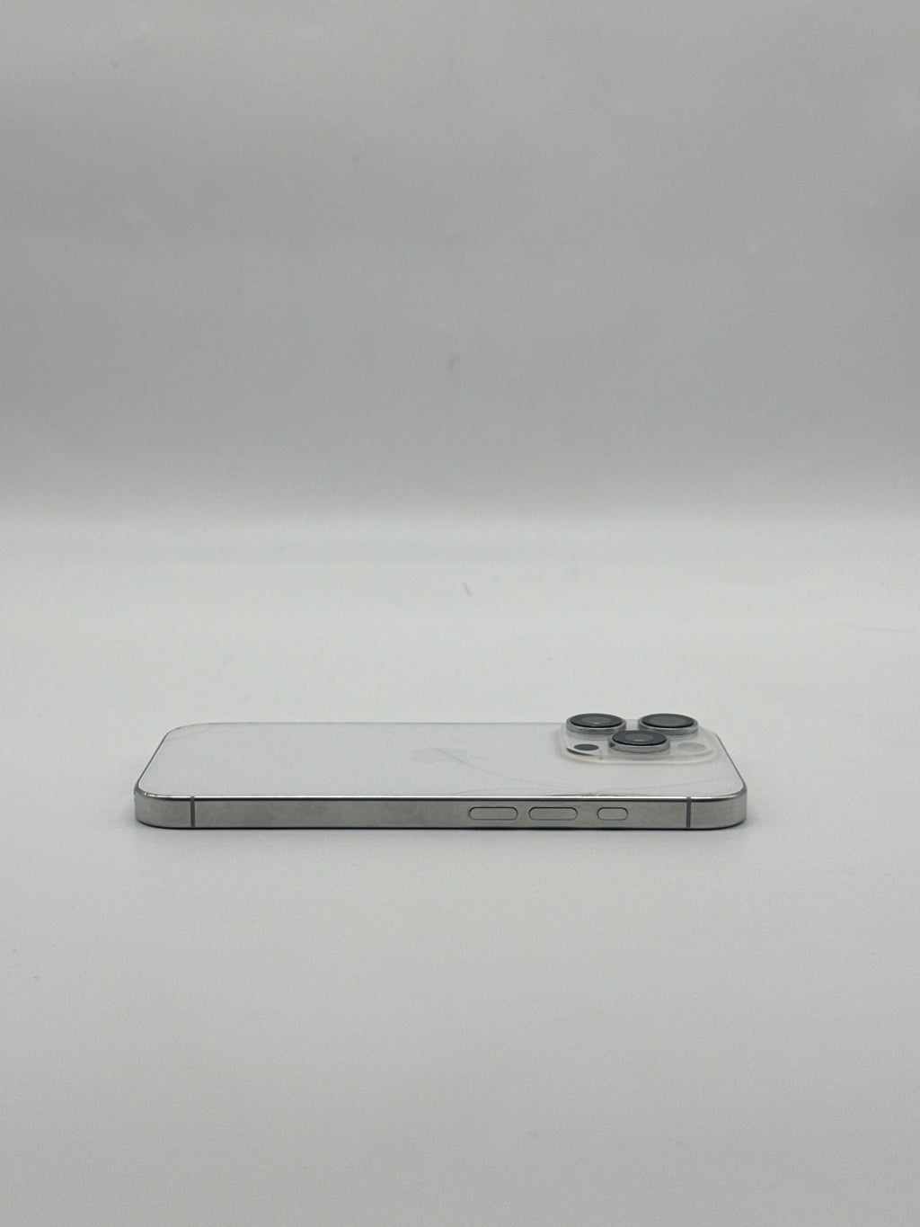 Apple iPhone 16 Pro 128GB White Titanium Unlocked - READ