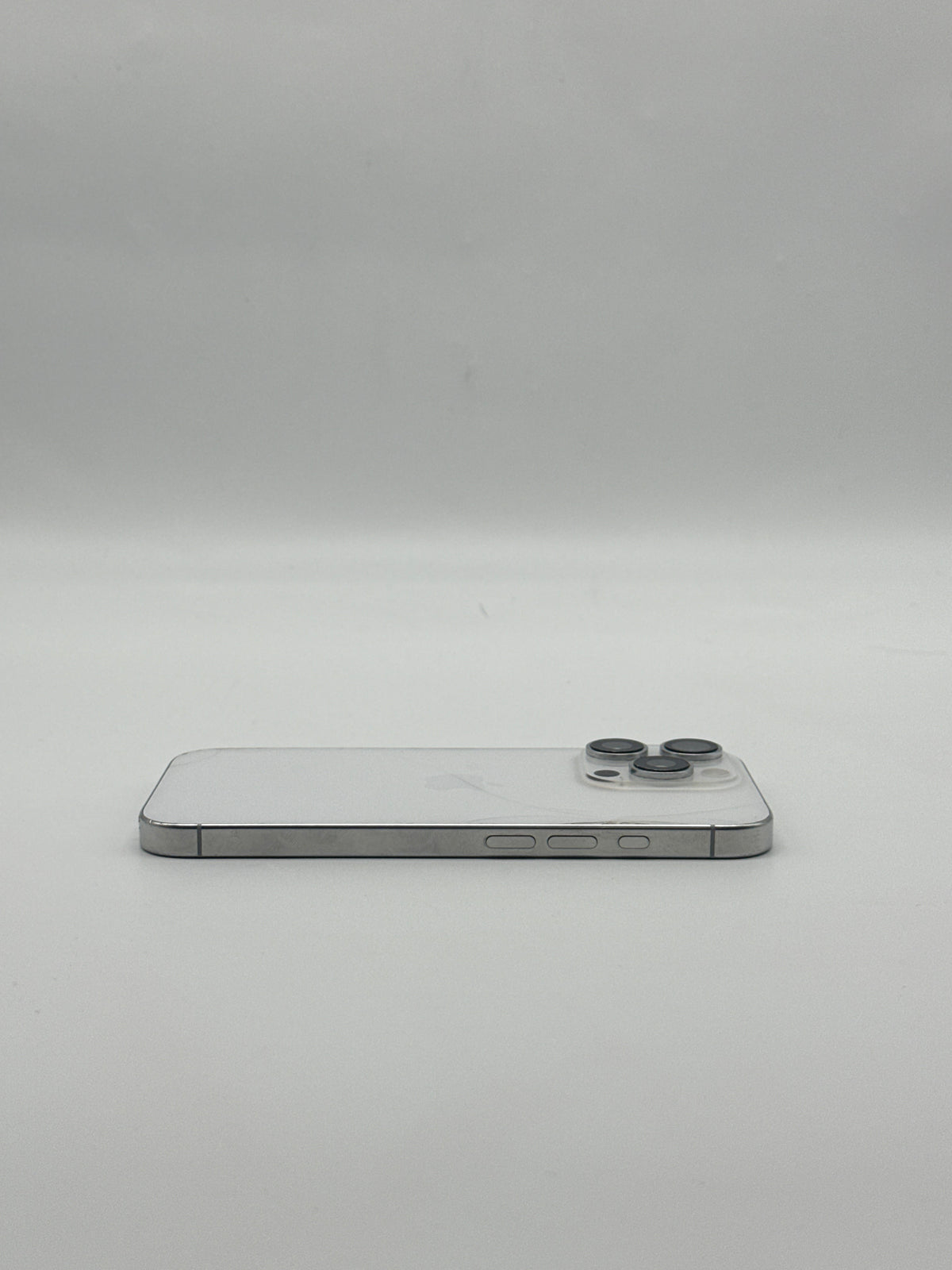 Apple iPhone 16 Pro 128GB White Titanium Unlocked - READ