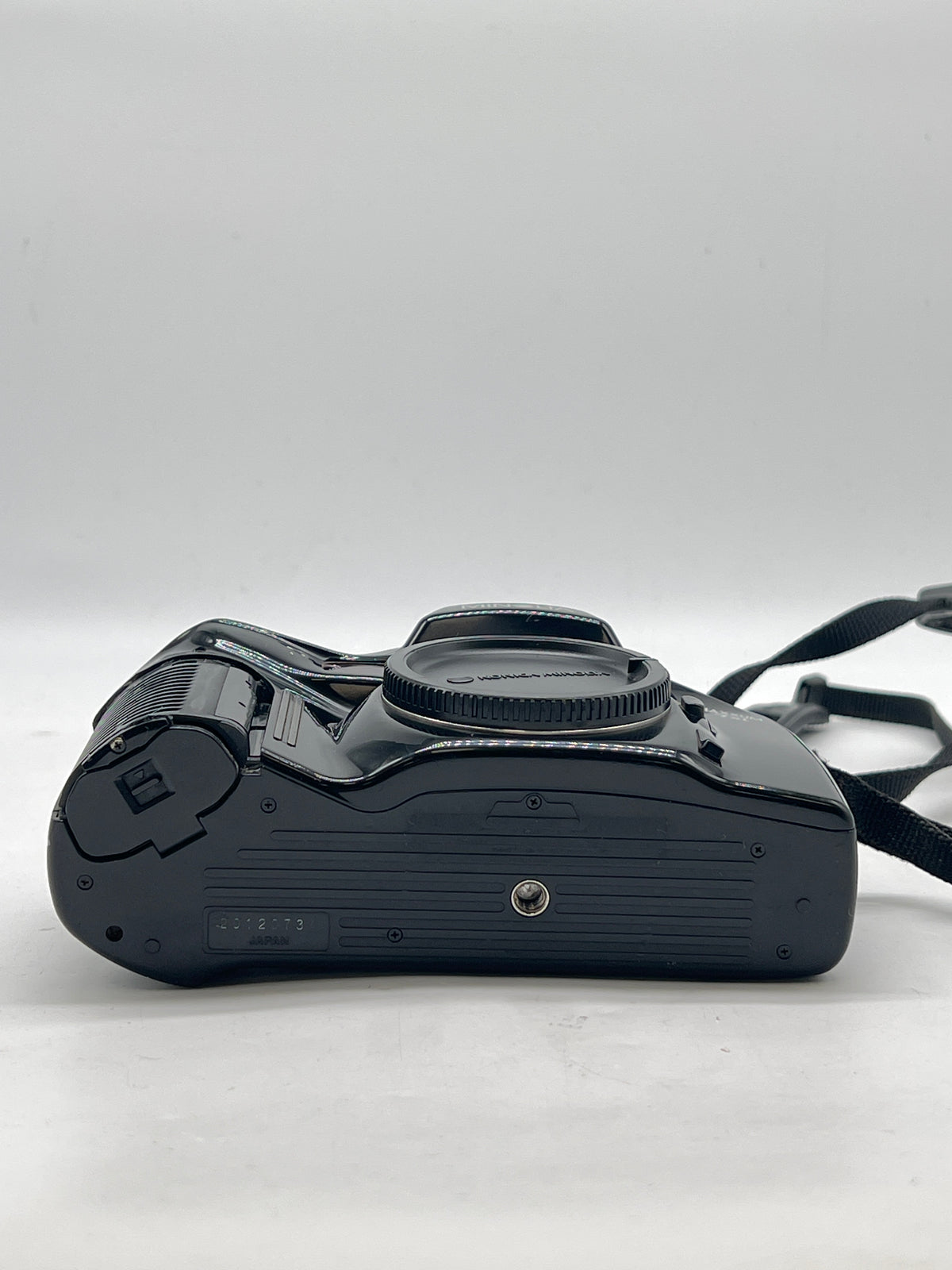 Minolta Maxxum 7xi 35mm SLR Film Camera Body A-Mount Black - READ