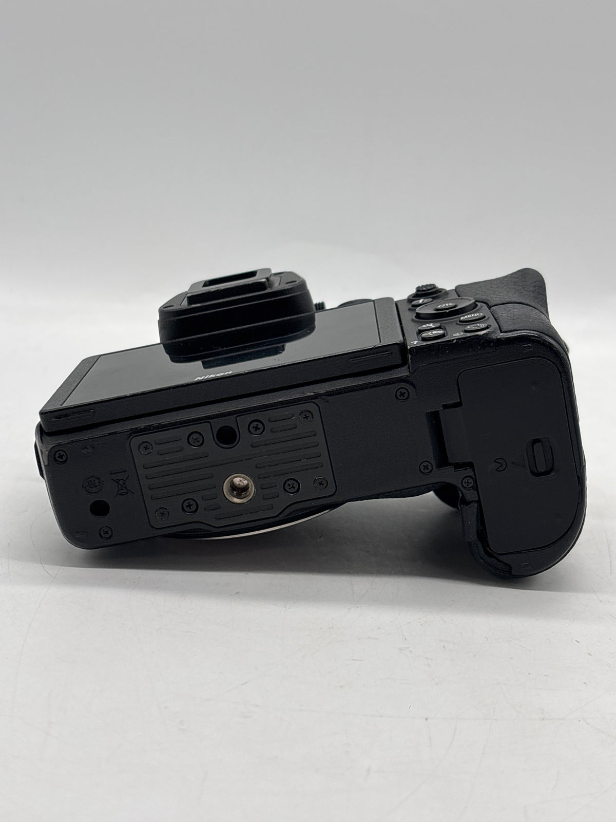 Nikon Z6 24.5MP Mirrorless Body Only Black - Used