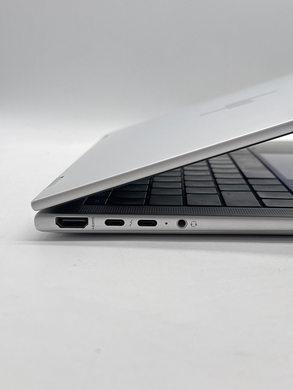 HP Elitebook X Flip G1i 14" Ultra 7 268V 32GB RAM 1TB SSD Silver - Bad Display