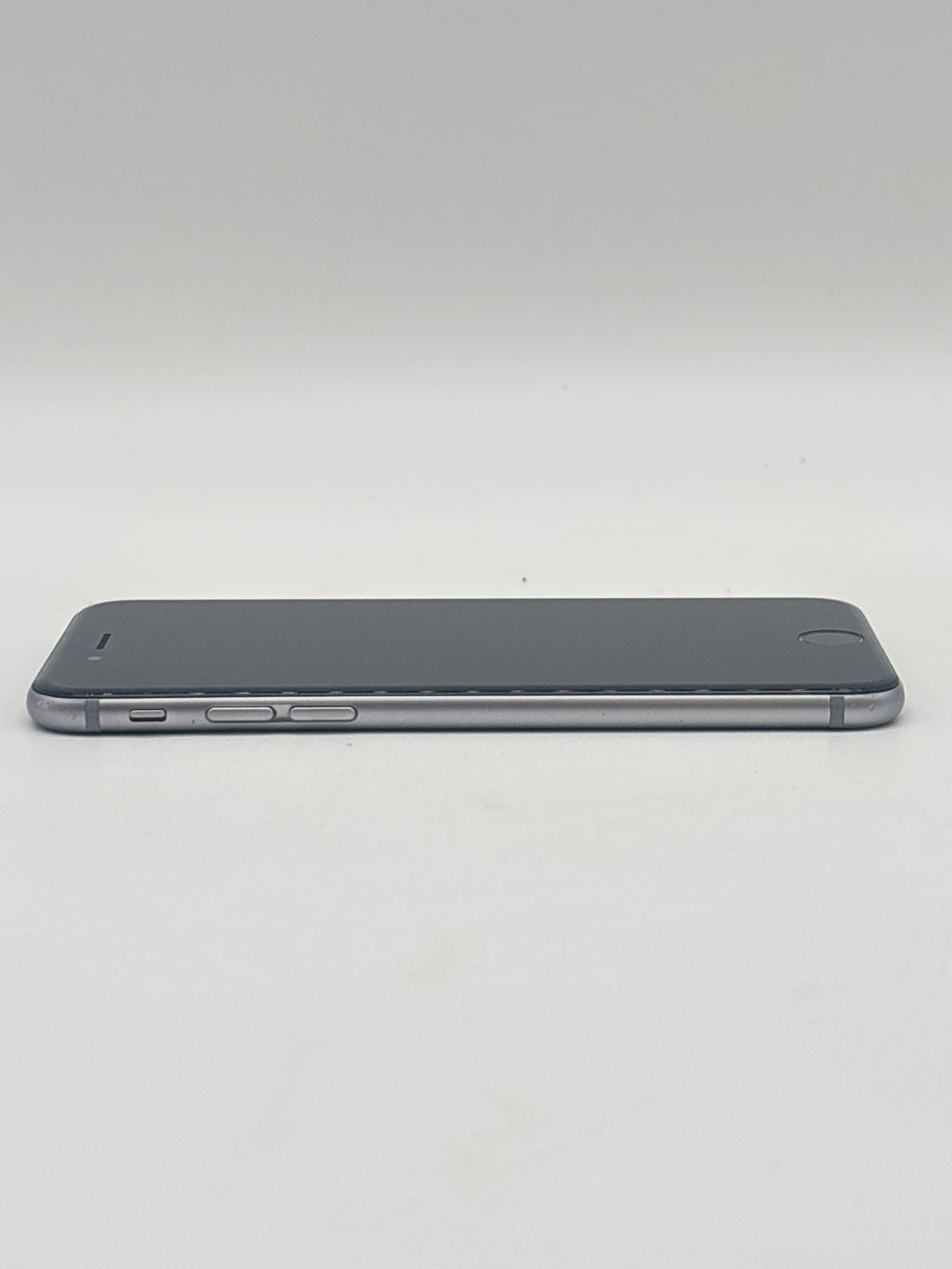 Apple iPhone 6 - 64GB - Gray - Unlocked - Used
