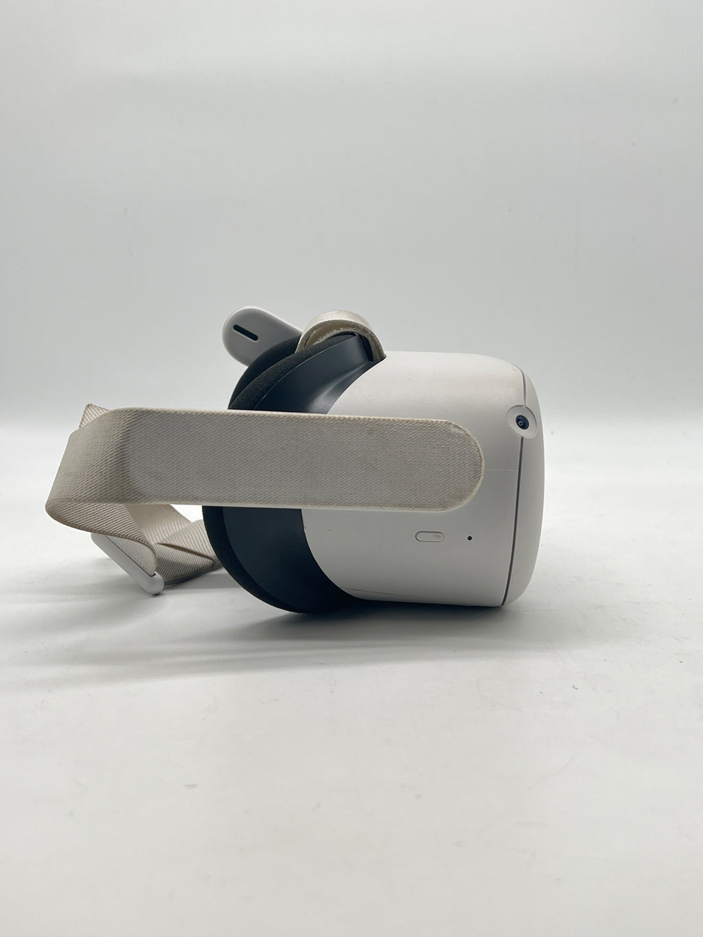 Meta Quest 2 64GB VR Headset White Standalone Virtual Reality Headset Only